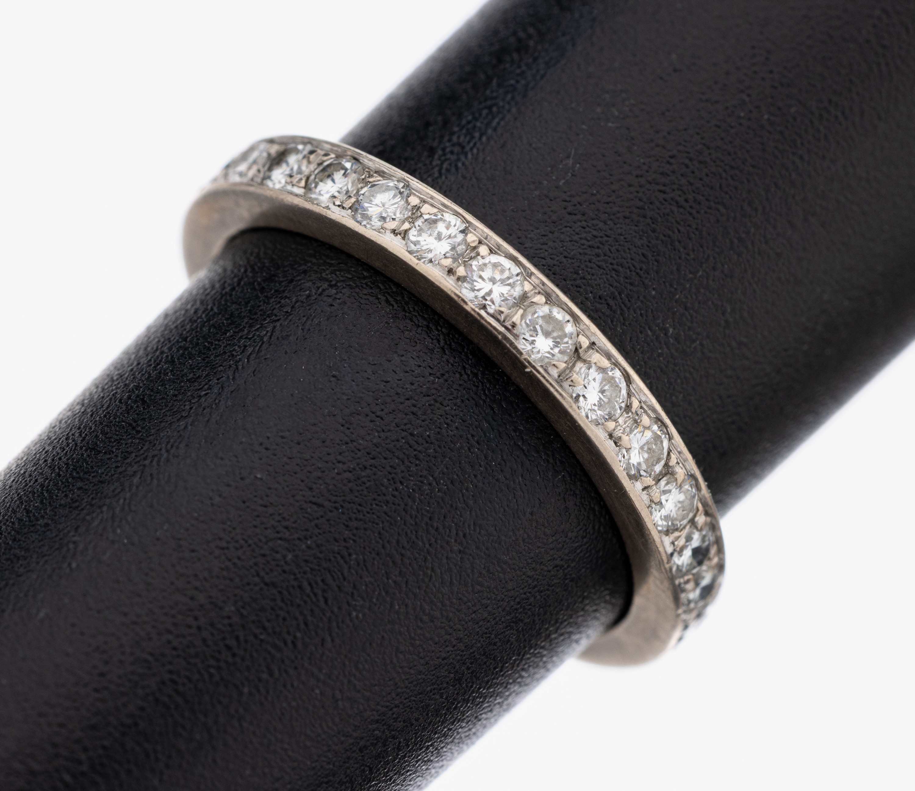 Image 27109662 - 18 kt Gold Brillant-Memoryring, WG 750/000,Brillanten zus. ca. 1.0 ct Weiß/vs-si, RW ...
