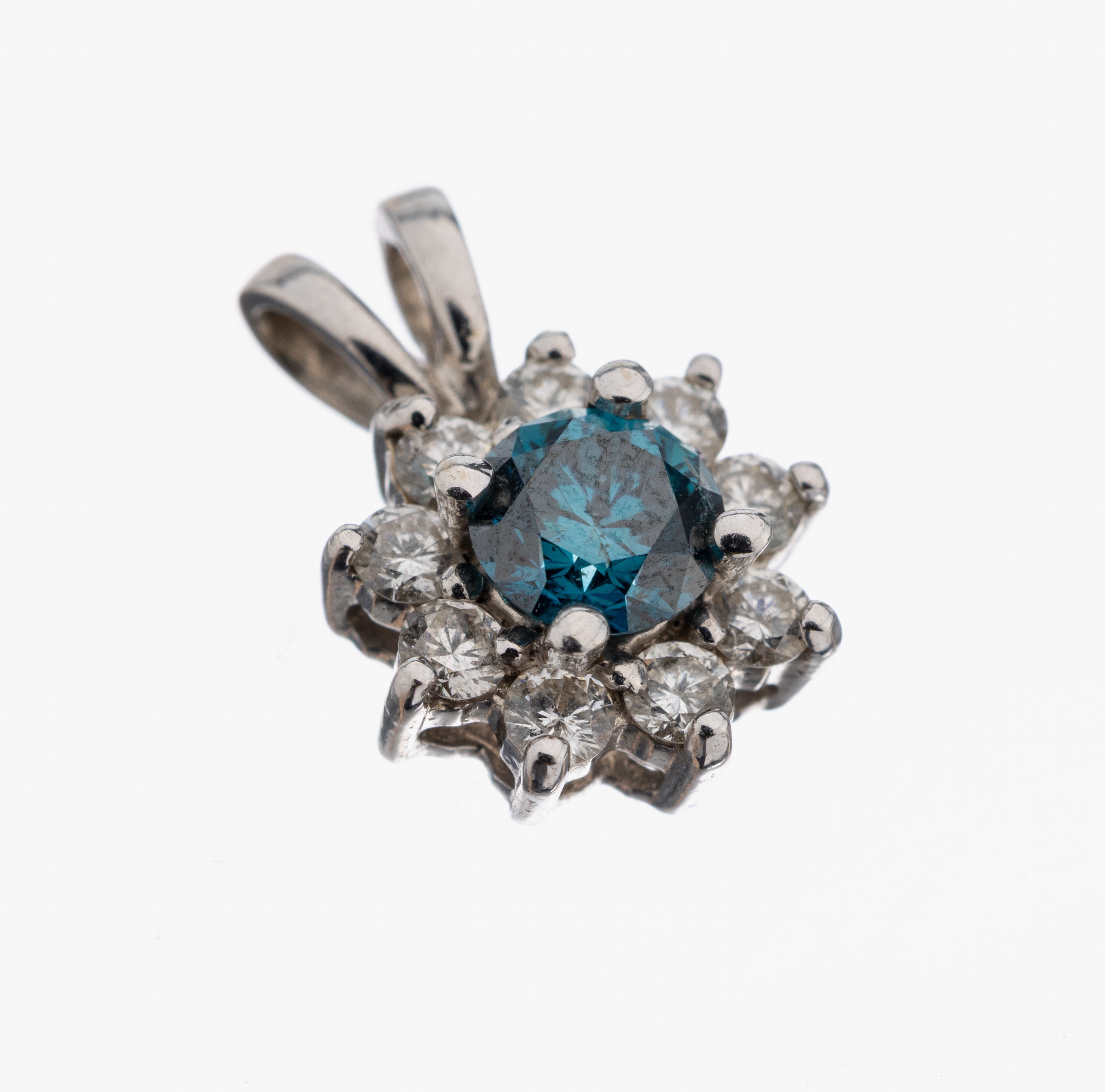 Image 27109671 - 14 kt Gold Brillant-Anhänger, WG 585/000, blütenf., mittig Brillant ca. 0.33 ct ...