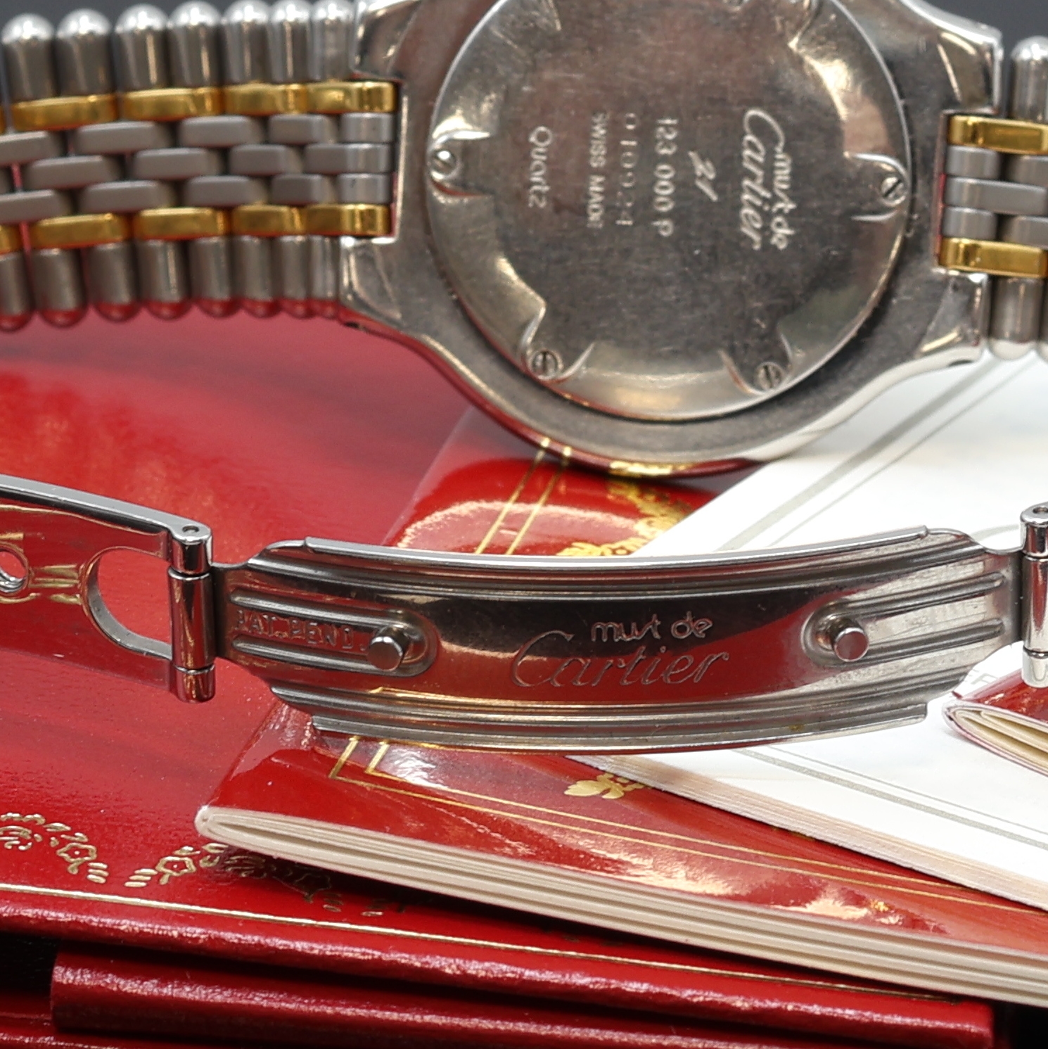 Detail b: CARTIER Linie 21 Damenarmbanduhr Referenz 123 000 P, z. T. verg. 2-tlg. Edelstahlgeh. inkl. Gliederband m. dopp. Faltschl., Boden 6 -fach verschr., ...