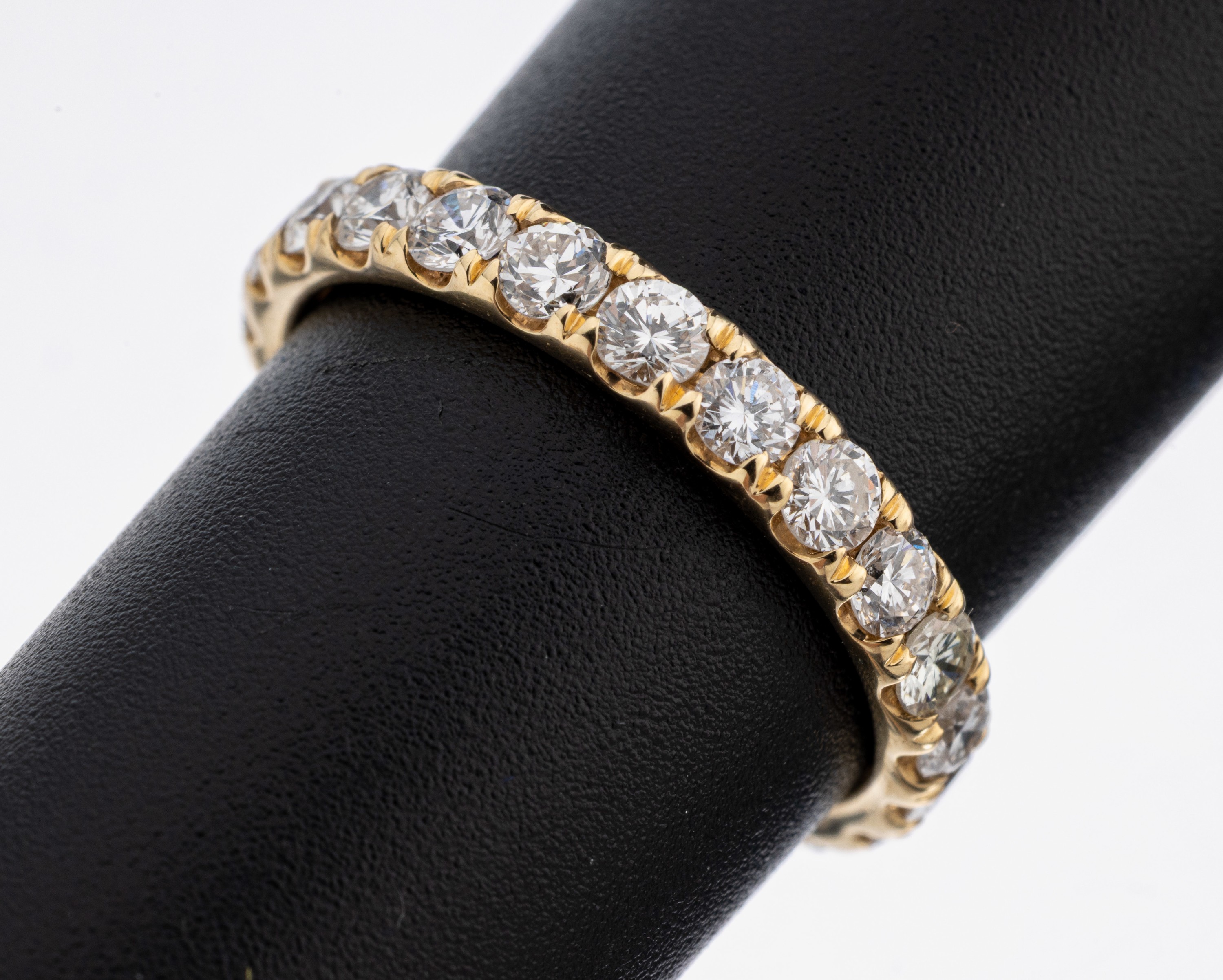 Image 27109730 - 14 kt Gold Brillant-Memoryring, GG 585/000,Brillanten zus. ca. 1.68 ct (grav.) feines ...