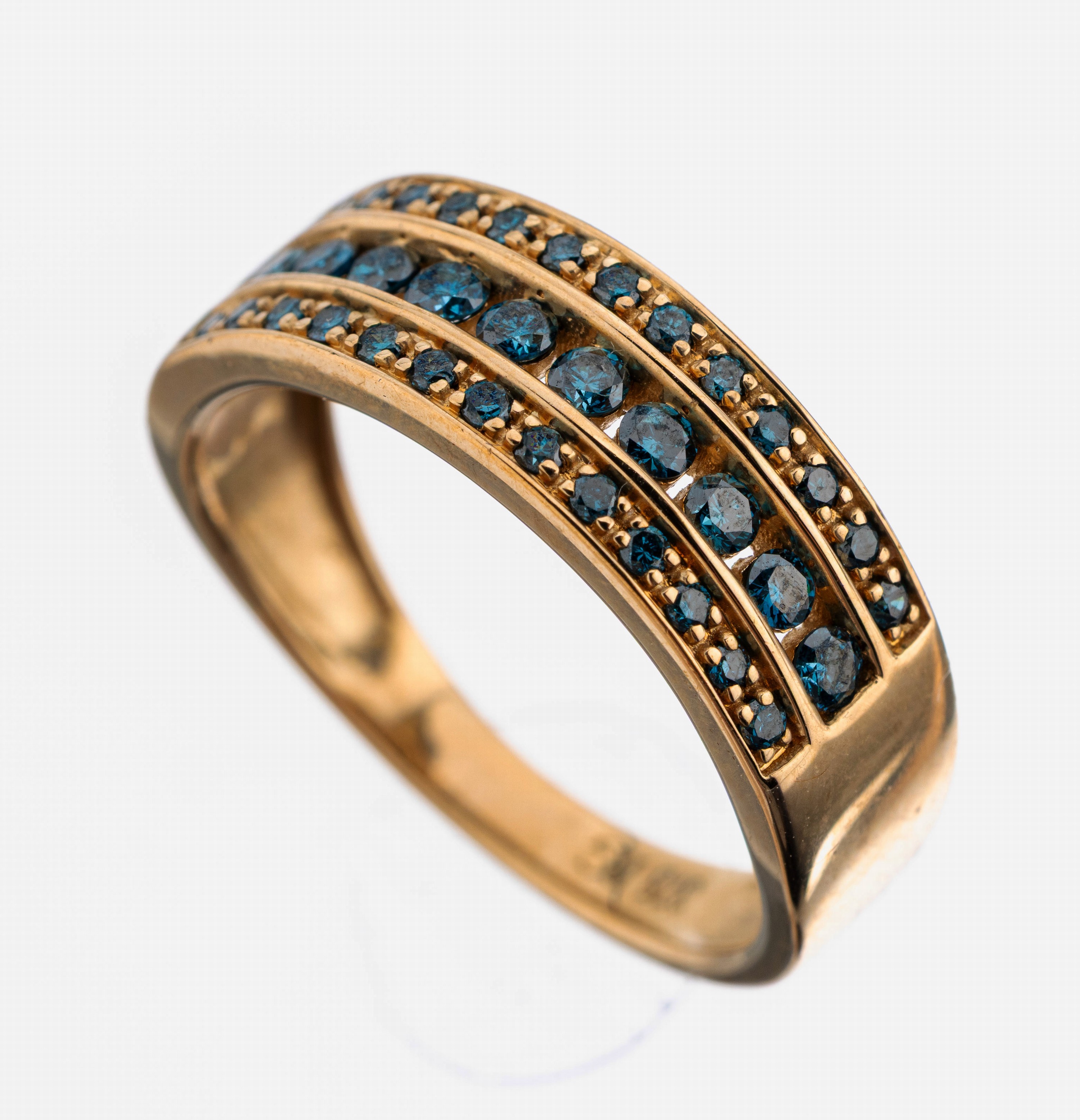 Image 27109770 - 9 kt Gold Brillant-Ring, GG 375/000, Brillanten zus. ca. 0.60 ct Blau(beh.)/vs-si, RW ...