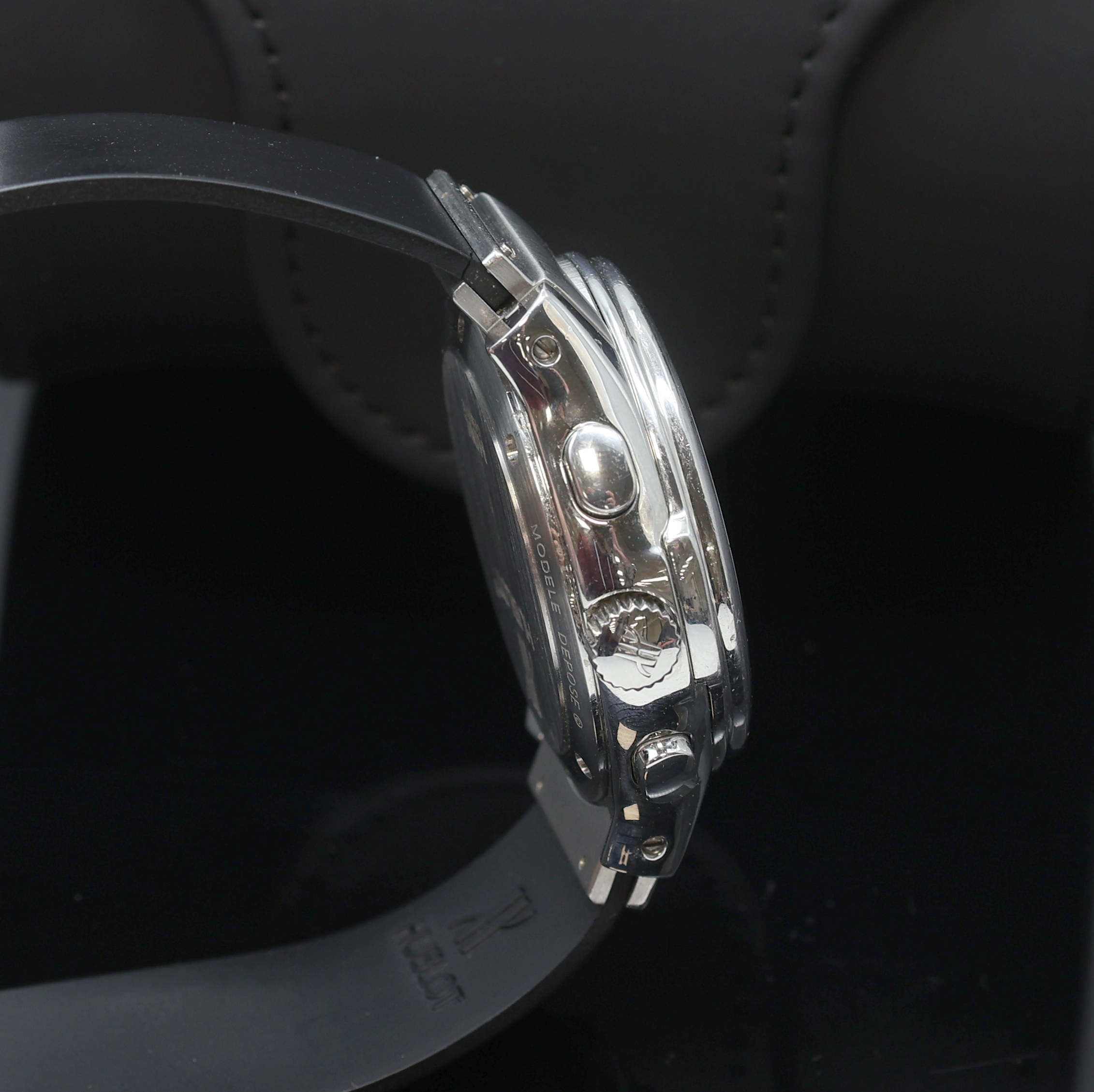 Detail c: HUBLOT MDM Armbandchronograph Referenz 1810.1, Schweiz um 2000, Automatik, Edelstahlgeh. inkl. orig. Kautschukband m. dopp. Faltschl., Krone ...