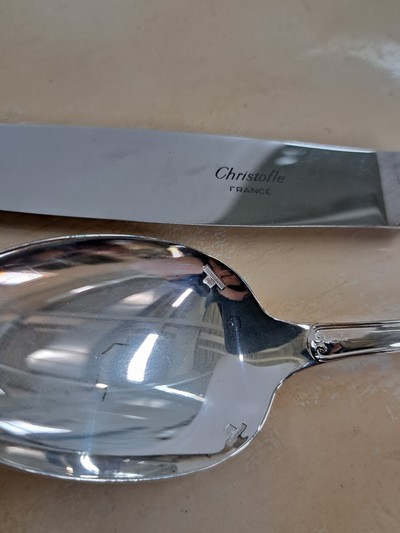 27109774j - 79tlg. Tafelbesteck, Christofle, Malmaison, versilbert, 9 Menuemesser, 9 Menuegabeln, 9 ...