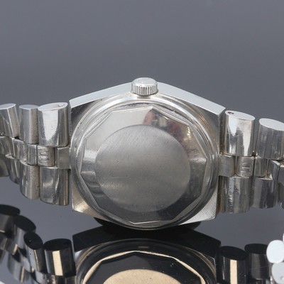 27109788d - TISSOT Herrenarmbanduhr PR 516 GL, Schweiz um 1970, Edelstahlgeh. inkl. orig. ...