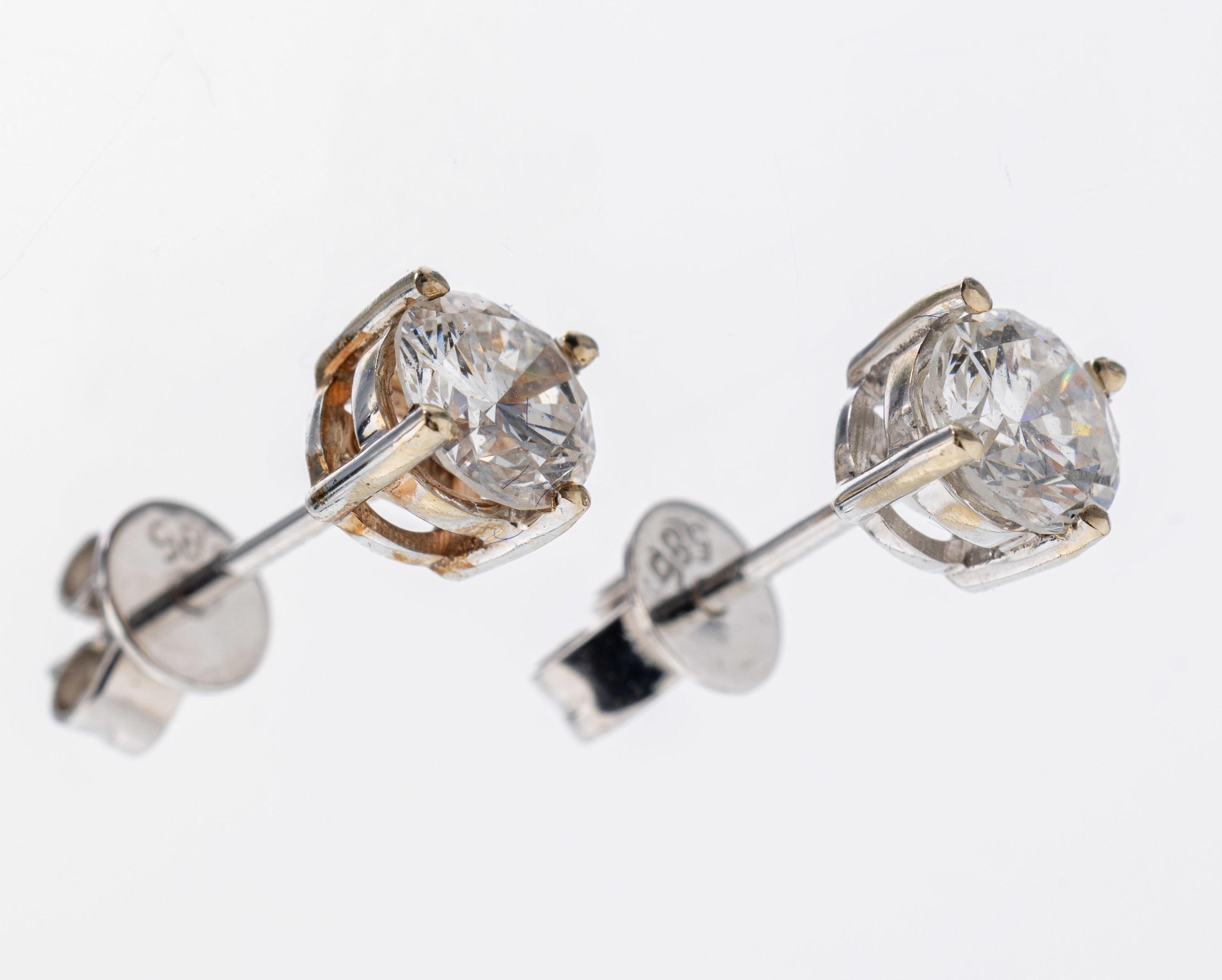 Image 27109867 - Paar 14 kt Gold Brillant-Ohrstecker, WG 585/000, 2 Brillanten zus. ca. 0.95 ct ...