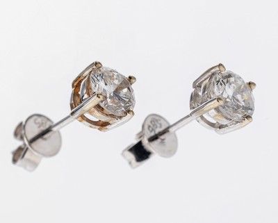Image Paar 14 kt Gold Brillant-Ohrstecker, WG 585/000, 2 Brillanten zus. ca. 0.95 ct ...