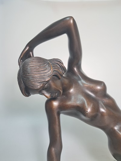 27109891b - Arno Breker, 1900-1991, Grazie, Bronzeskulptur, sign. und num. 97/300, H. ca. 25cm