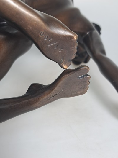 27109891h - Arno Breker, 1900-1991, Grazie, Bronzeskulptur, sign. und num. 97/300, H. ca. 25cm