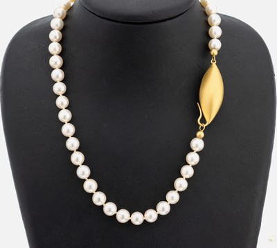 Image Perl-Collier mit 21.6 kt Gold Schließe, GG 900/000, Akoyazuchtperlen, D. ca. 7.8-8.2 ...