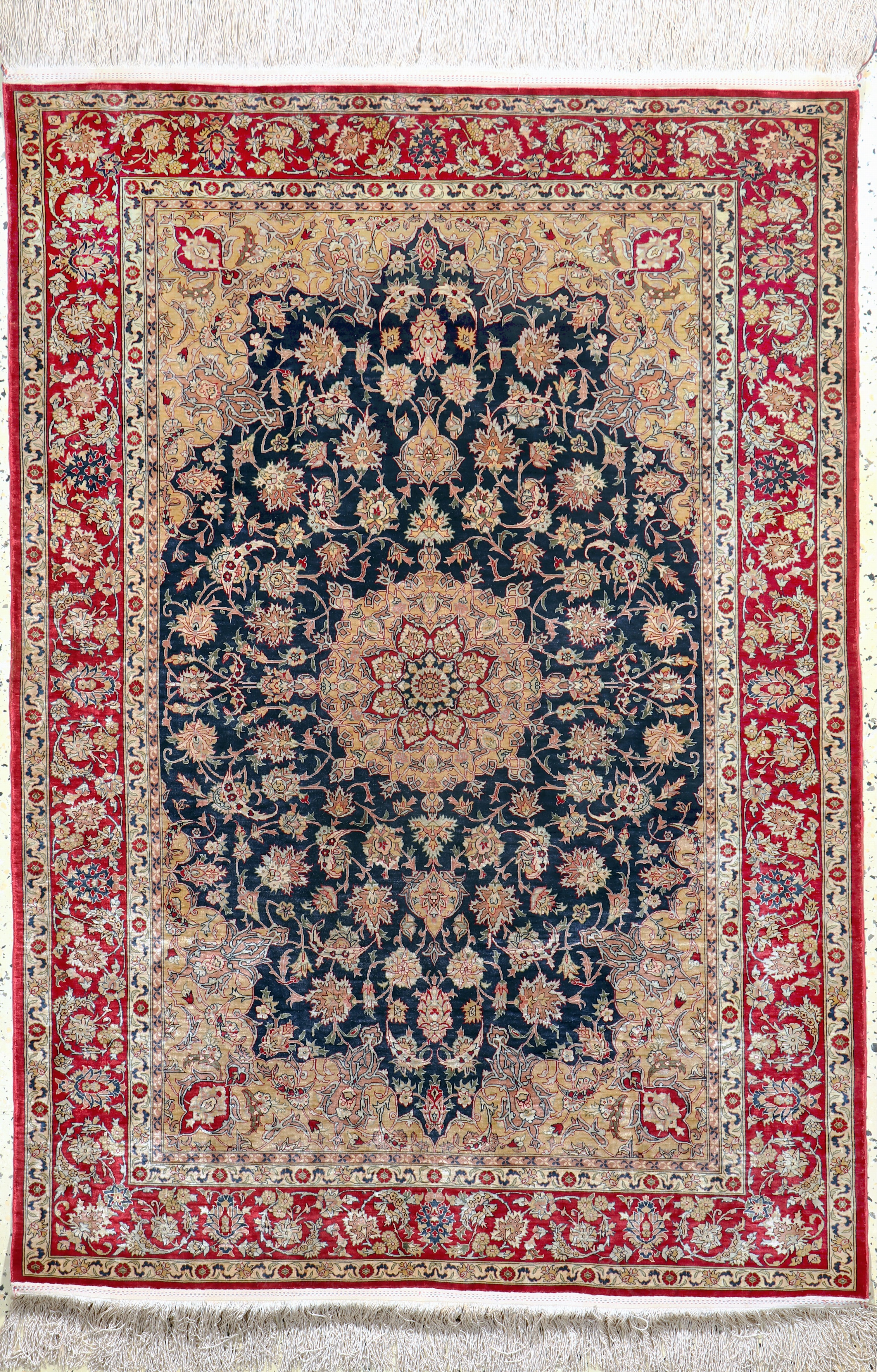 Image 27110175 - Hereke Seide Sehr fein, Türkei, signiert, Mitte 20.Jhd, reine Naturseide, ca. 143 x ...