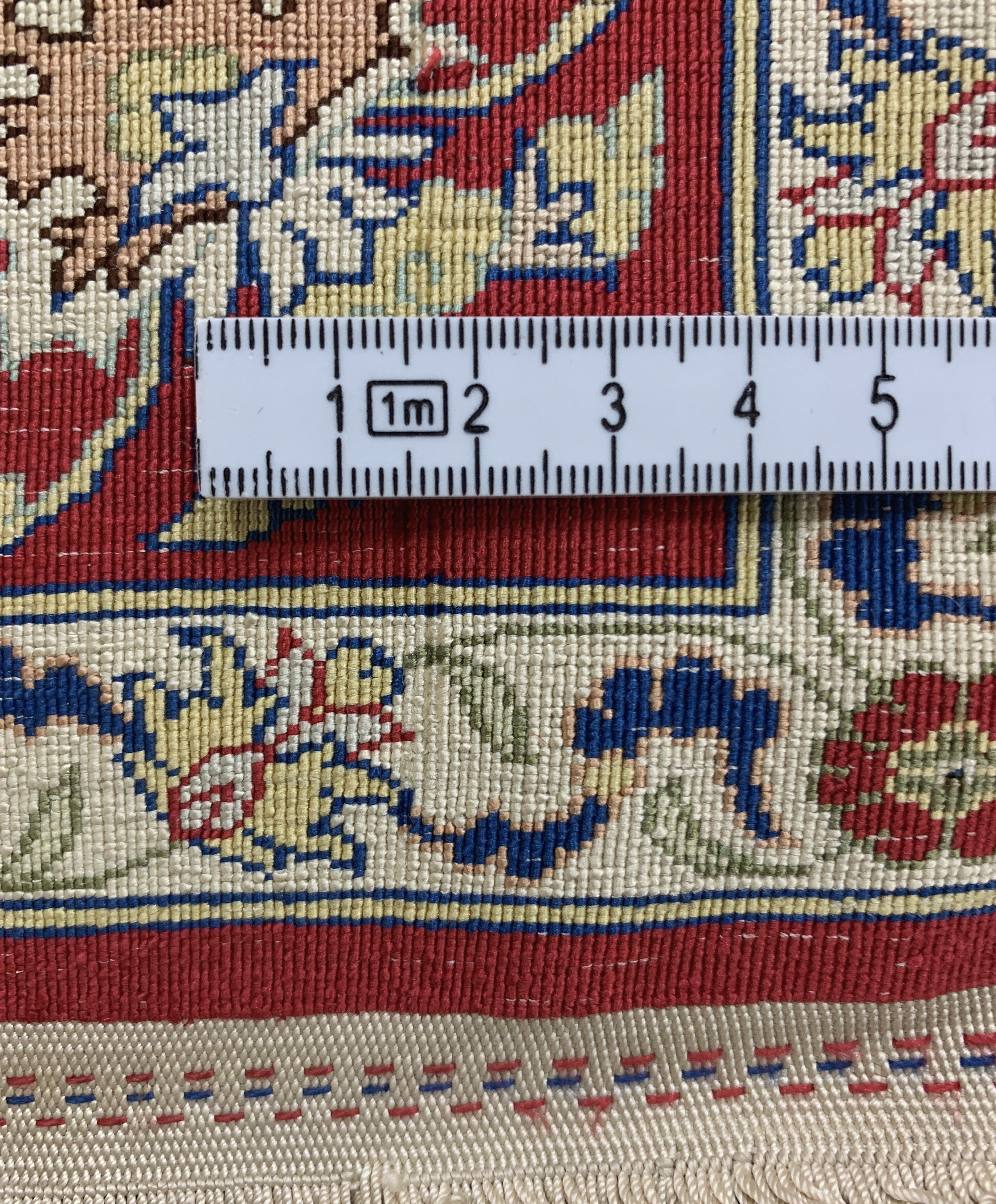 Detail g: Hereke Seide Sehr fein, Türkei, signiert, Mitte 20.Jhd, reine Naturseide, ca. 143 x 101 cm, ca. 1,44 Mio. Kn/qm, EHZ: 1-2