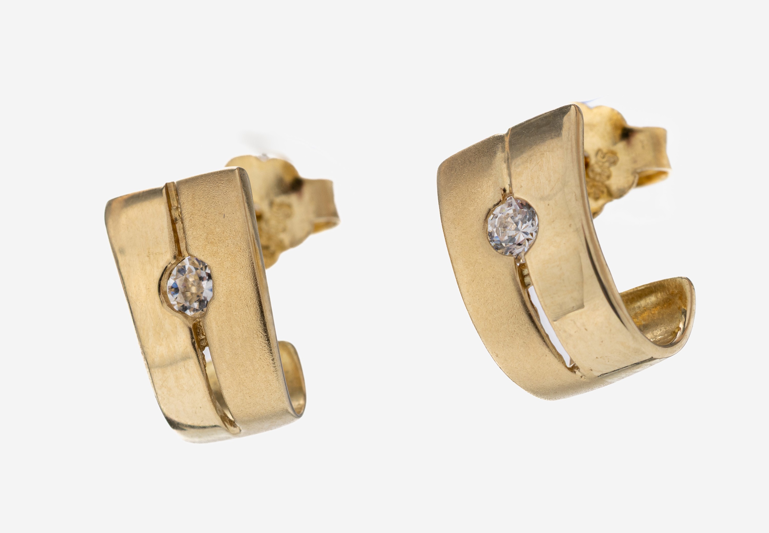 Image 27110196 - Paar 14 kt Gold Brillant-Ohrstecker, GG 585/000, 2 Brillanten zus. ca. 0.12 ct ...