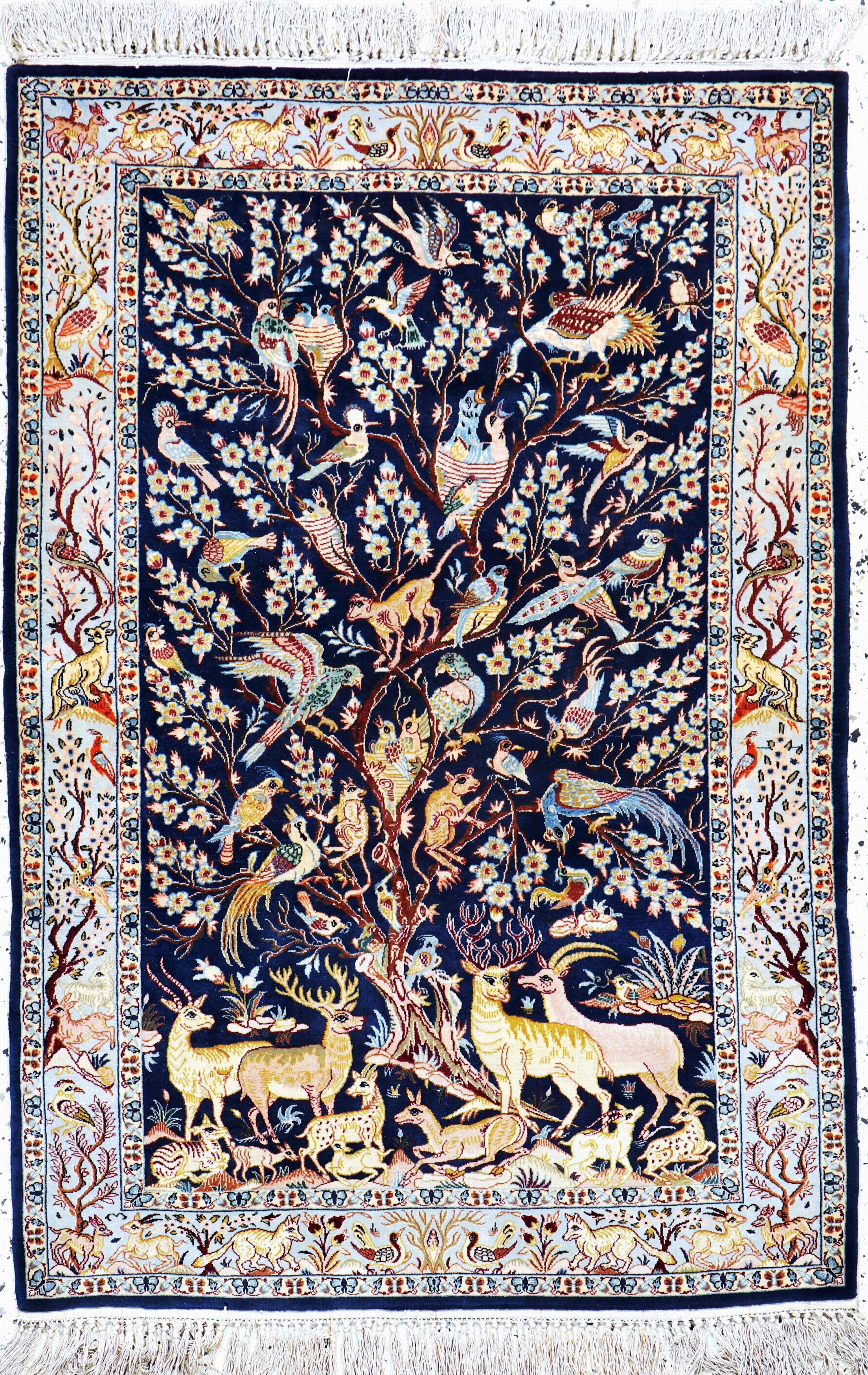 Image 27110311 - Esfahan fein, Persien, Mitte 20.Jhd., Korkwolle auf Seide, ca. 121 x 84 cm, EHZ: 1-2 ...