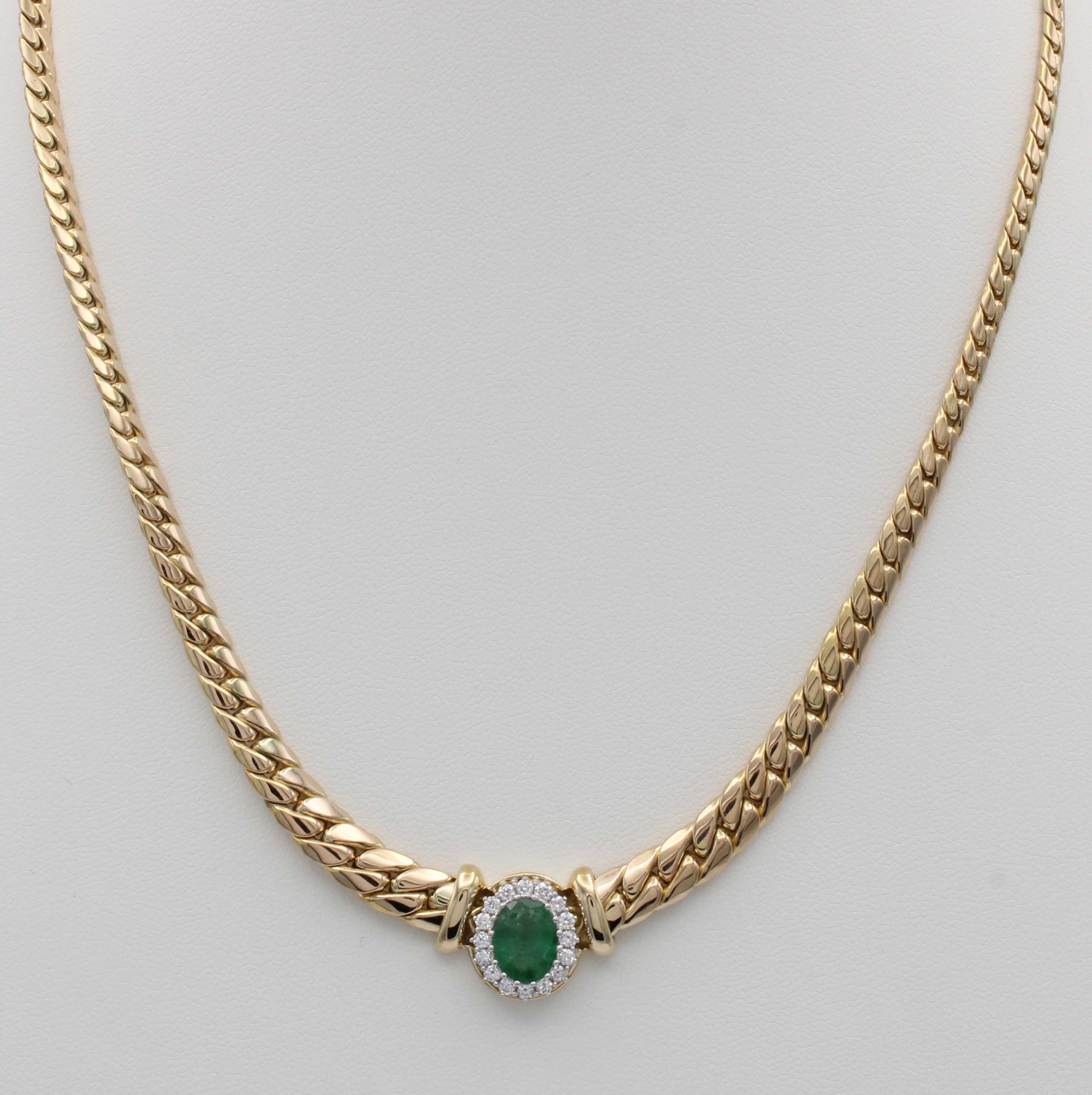Image 27110942 - Collier mit Smaragd und Brillanten, GG/WG 585/000, Smaragd ca. 9x7 mm, 16 Brill. zus. ...