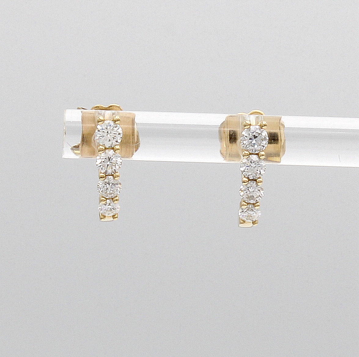 Image 27110980 - Paar Halbcreolen mit Brillanten, GG 585/000, 8 Brill. zus. ca. 0.50 ct Weiß/lupenrein ...