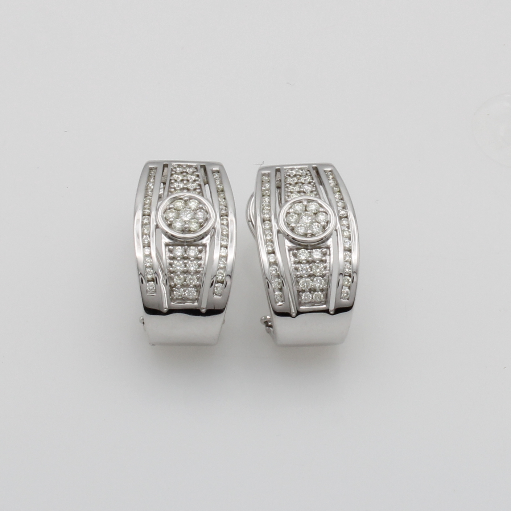 Image 27111026 - Paar Halbcreolen mit Brillanten, WG 585/000, Brill. zus. ca. 0.60 ct ...