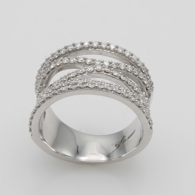 27111004a - Ring mit Brillanten, WG 585/000, gewellter Ringkopf bes. m. Brill. zus. ca. 1.0 ct ...