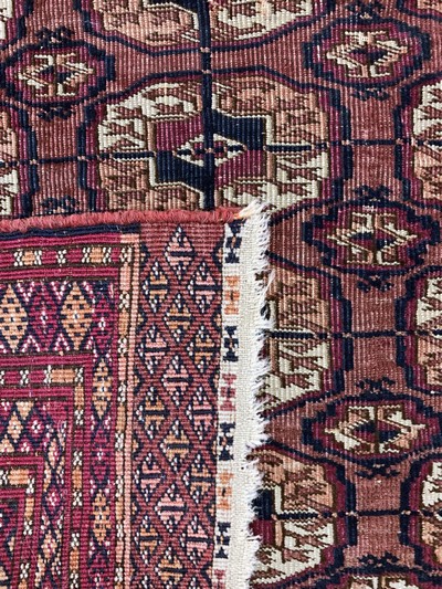 27111037e - Tekke´Herdteppich´antik, Turkmenistan, 19.Jhd, Wolle auf Wolle, ca. 106 x 84 cm, EHZ:3 ...
