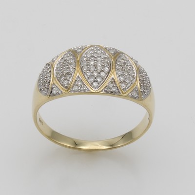 27111201a - Ring mit Diamanten, GG 585/000, z.T. rhod., 8/8 Diam. zus. ca. 0.50 ct Weiß/p, RW ca. ...