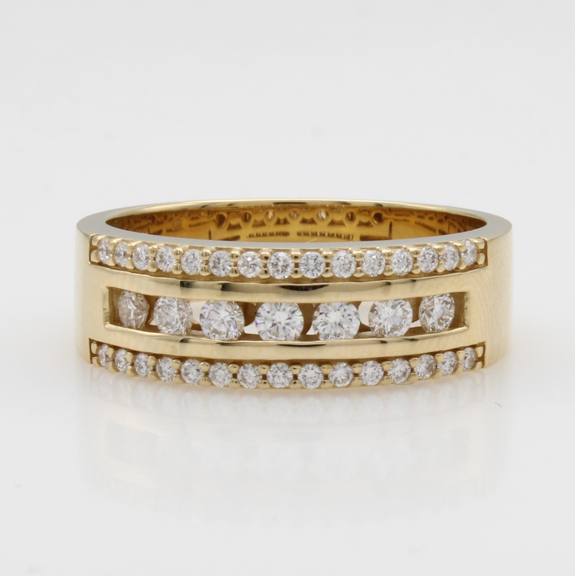 Image 27111437 - Ring mit Brillanten, GG 585/000, 37 Brill. zus. ca. 0.75 ct Weiß/lupenrein, RW ca. 66 ...