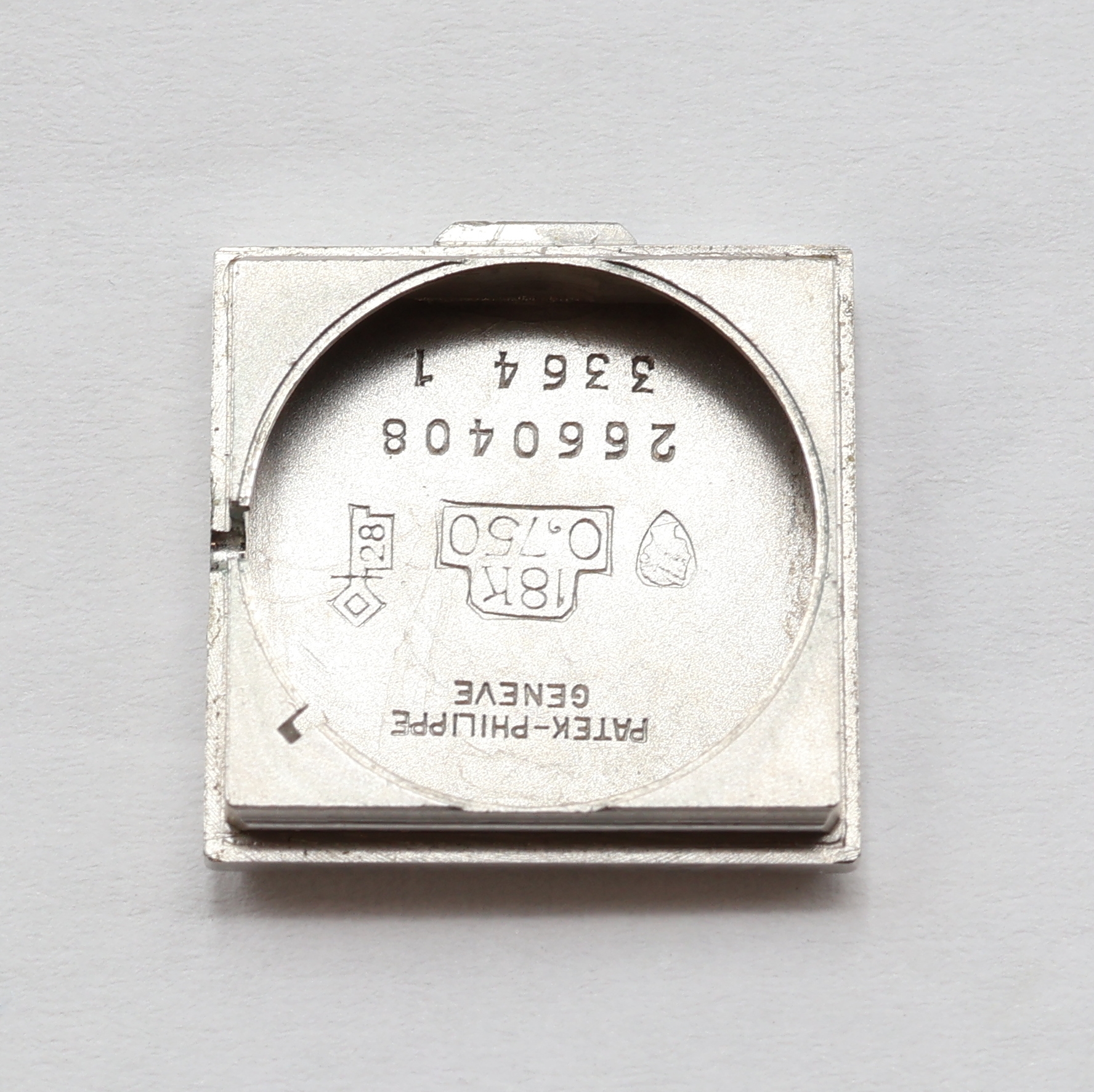Detail g: PATEK PHILIPPE feine und seltene Damenarmbanduhr in WG 750/000 Referenz 3364 1, Handaufzug, Schweiz um 1967, 2-teil. Geh., Milanaiseband, Lünette ...