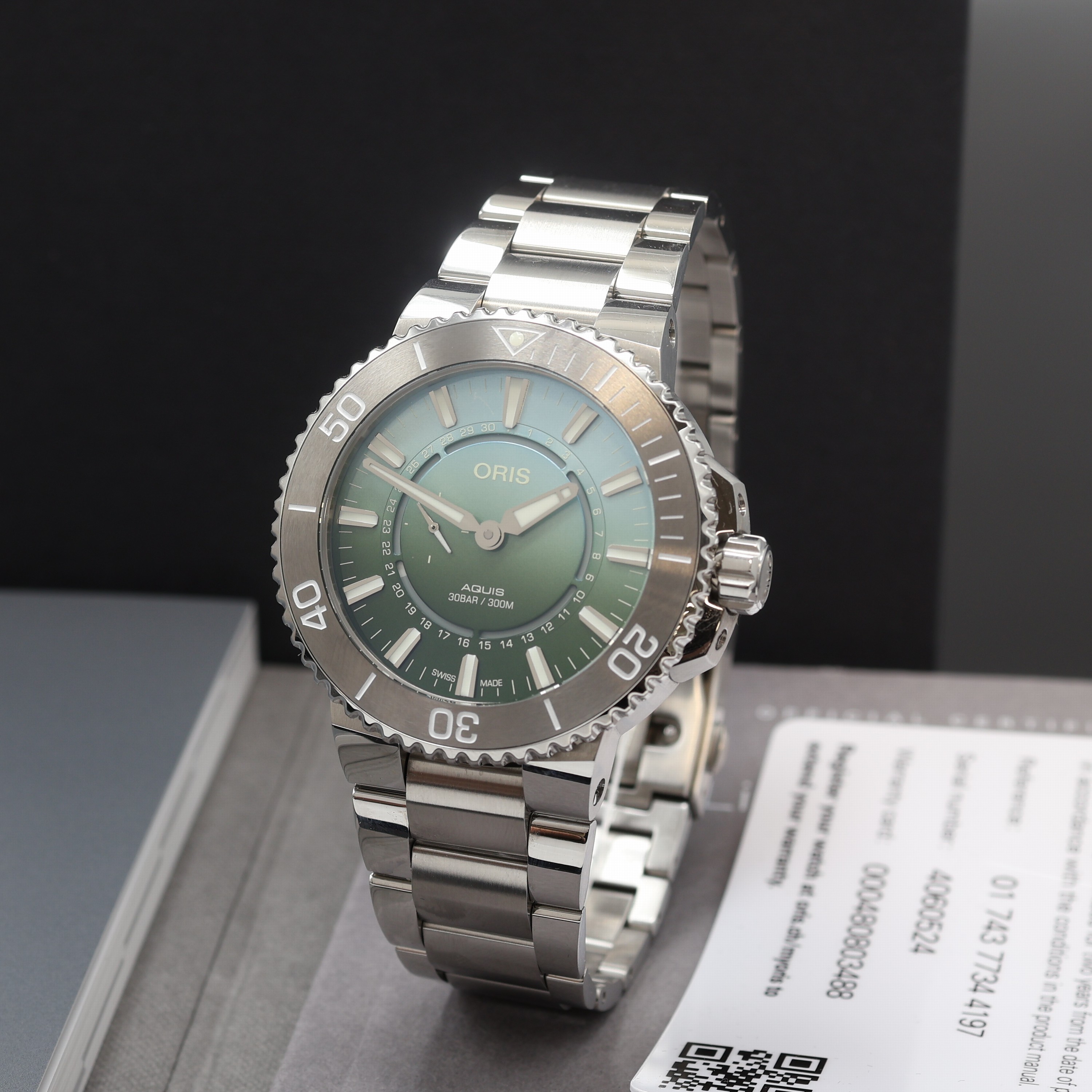 Image 27111983 - ORIS Aquis ´DAT WATT´ auf 2009 Stück limitierte Herrenarmbanduhr Referenz 01 743 7734 ...