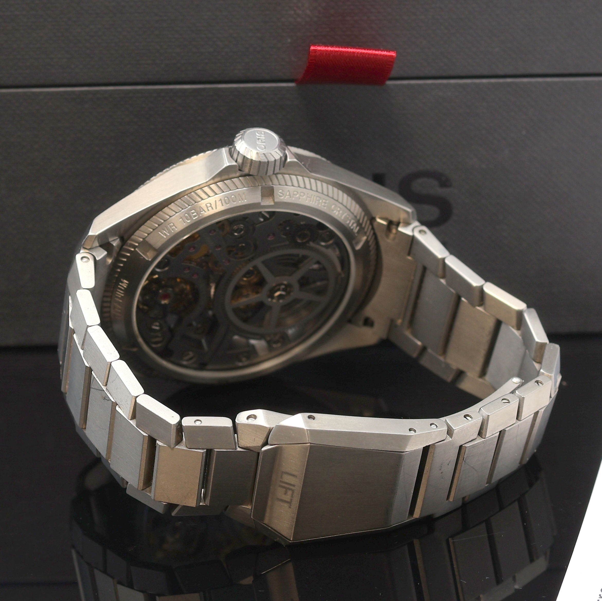 Detail b: ORIS Big Crown Pro Pilot X Herrenarmbanduhr Referenz 7759, Schweiz um 2020, Handaufzug, beids. vergl. Geh. in Titan inkl. Titanband m. Faltschl., ...