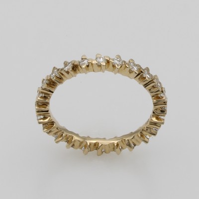 27111953a - Memoryring mit Brillanten, GG 585/000, Brill. in sternförm. Zargen gef. zus. ca. 0.70ct ...