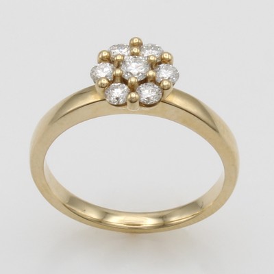 27111960a - Ring mit Brillanten, GG 585/000, 7 Brill. blütenförm. anges. zus. ca. 0.50 ct Weiß/p, ...