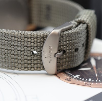 27111973c - SINN T50 auf 300 Stück limitierte Herrenarmbanduhr Referenz 1052, Deutschland verk. lt. ...