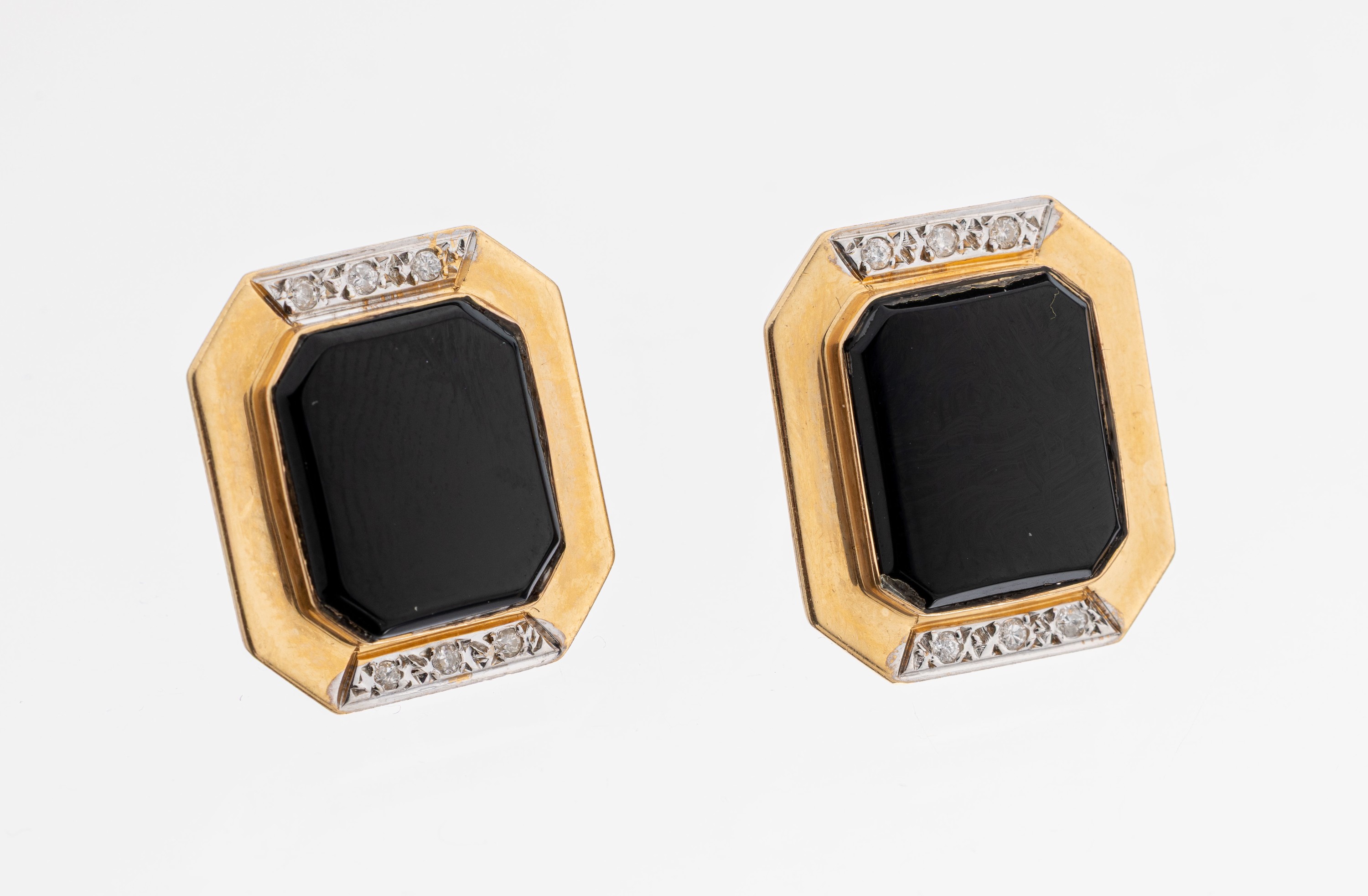 Image 27112111 - Paar 14 kt Gold Onyx-Brillant-Ohrstecker, GG 585/000, geometrisches Design, mittig ...