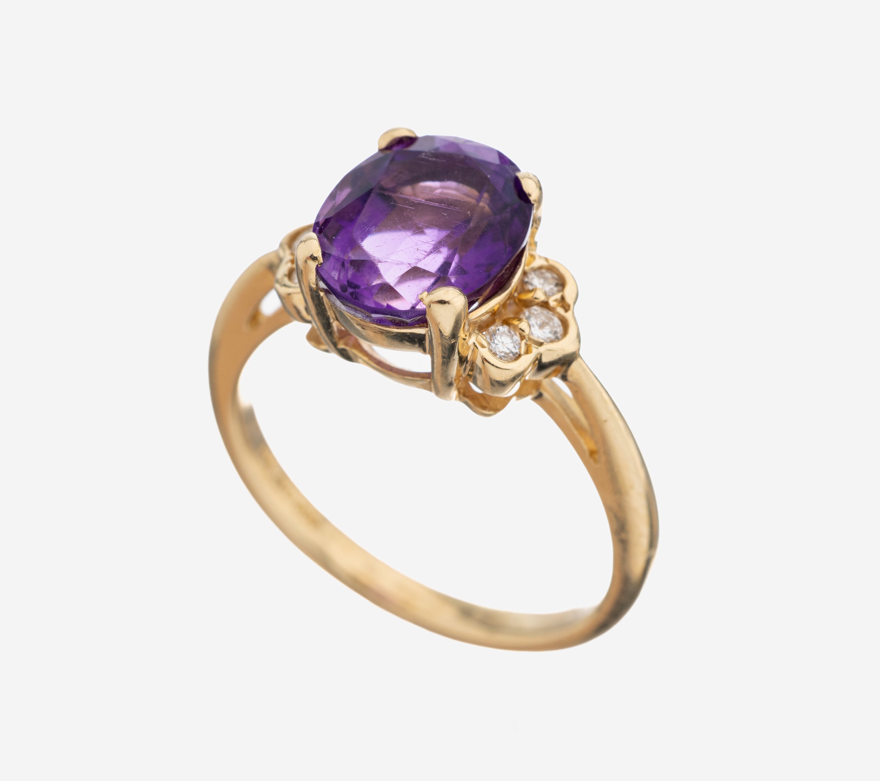 Image 27112114 - 14 kt Gold Amethyst-Brillant-Ring, GG 585/000, ovalfacett. Amethyst ca. 2.0 ct, 6 ...