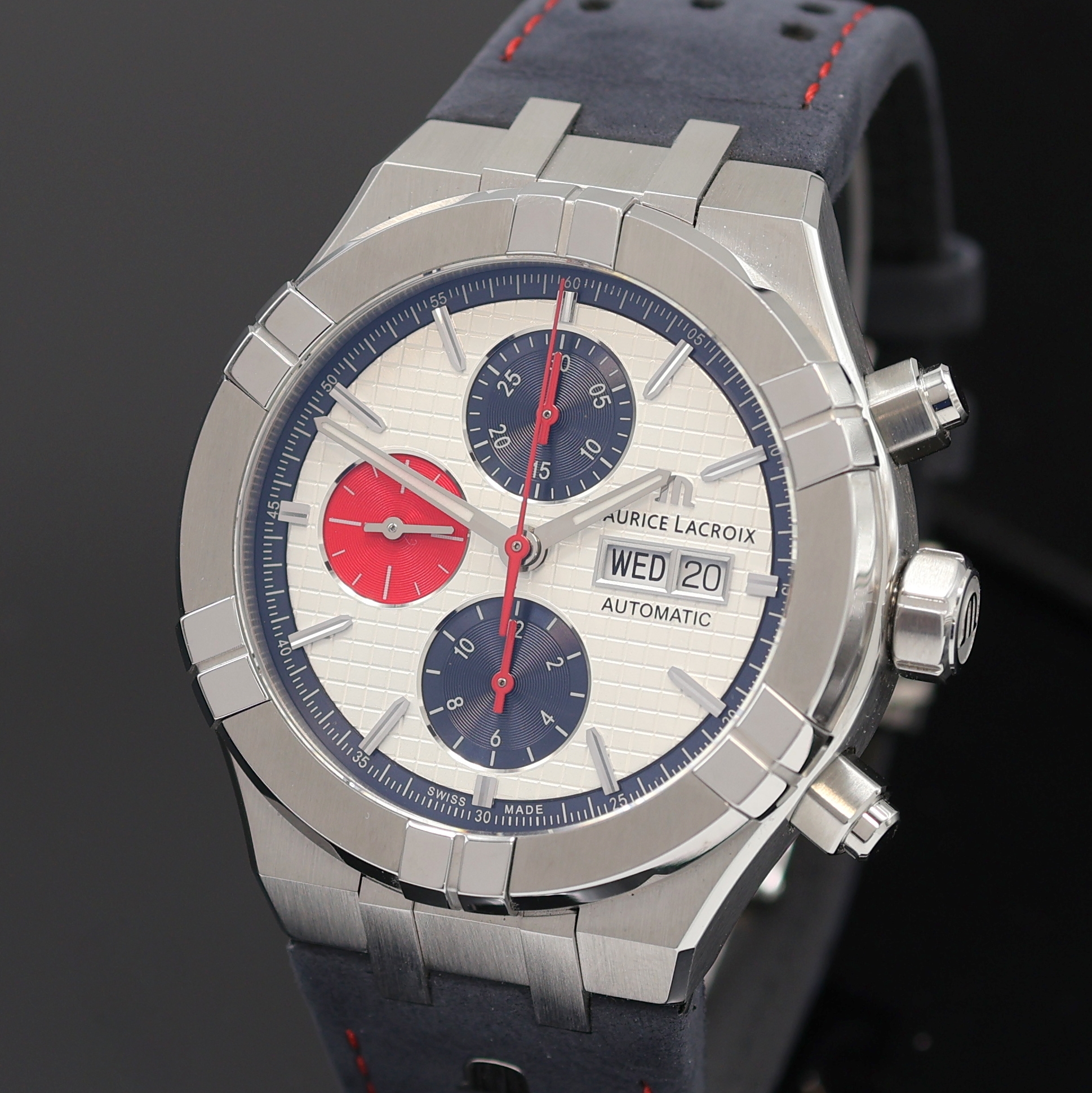 Detail a: MAURICE LACROIX Aikon Special Edition Mahindra Racing Armbandchronograph Referenz AI6038, Automatik, Schweiz um 2023, beids. vergl. Edelstahlgeh. ...