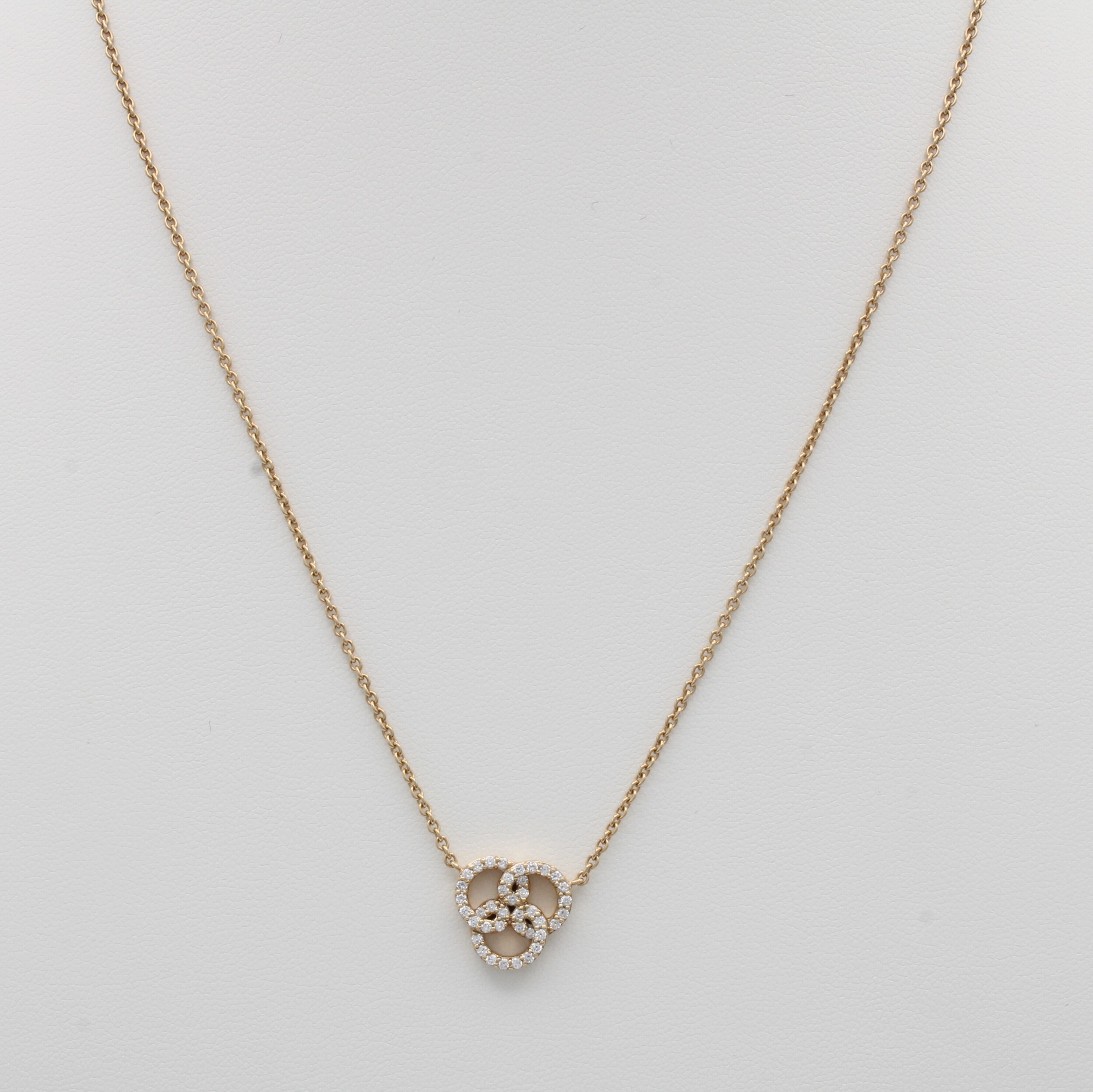 Image 27112153 - Collier mit Brillanten, GG 585/000, verschlungenes Element bes. m. 39 Brill. zus. ca. ...