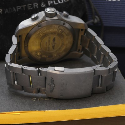 27112172e - BREITLING Cockpit B50 Night Mission Multifunktionsuhr mit Chronograph Referenz VB5010, ...