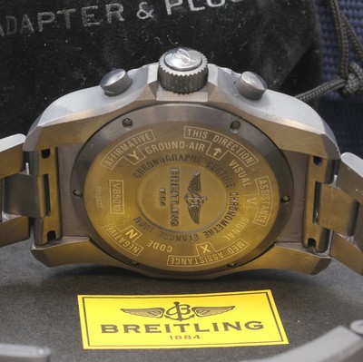 27112172g - BREITLING Cockpit B50 Night Mission Multifunktionsuhr mit Chronograph Referenz VB5010, ...