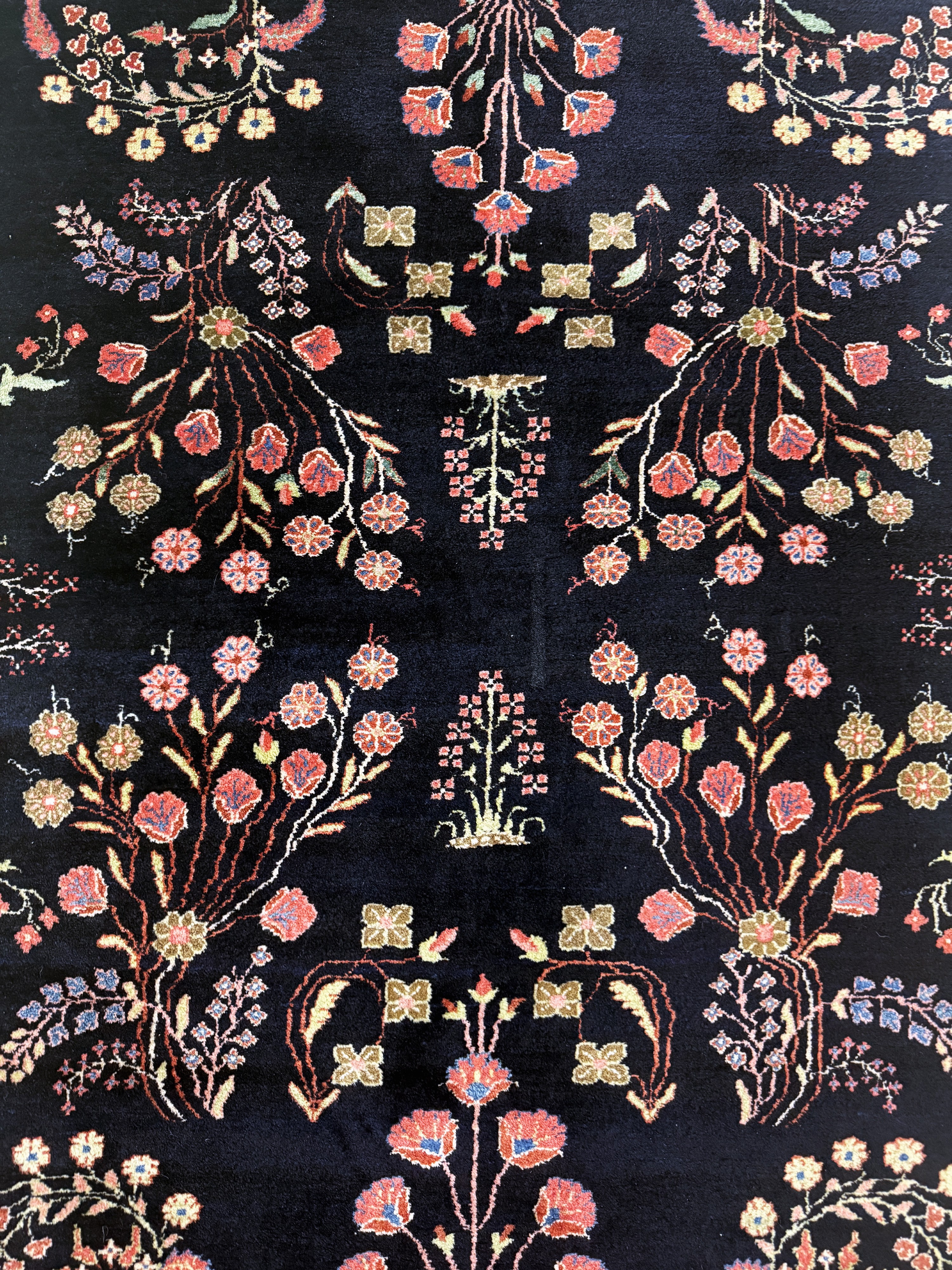 Detail d: Sarogh"Mohajeran"antik, Persien, um 1900, Korkwolle auf Baumwolle, ca. 200 x 130 cm, gereinigt, EHZ: 1-2(kleiner Restaurierung).