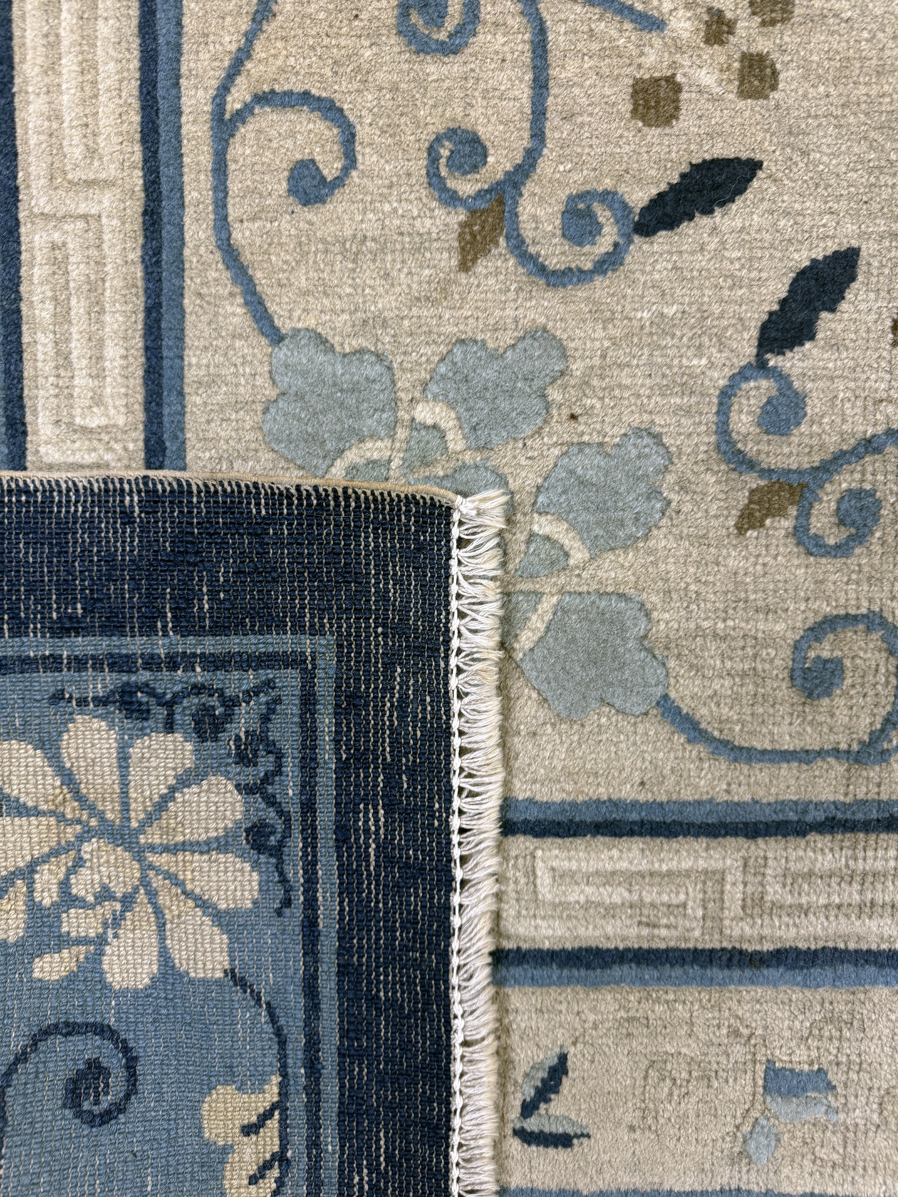Detail j: Peking antik, China, um 1900, Wolle auf Baumwolle, ca. 350 x 277 cm, gereinigt, EHZ: 3