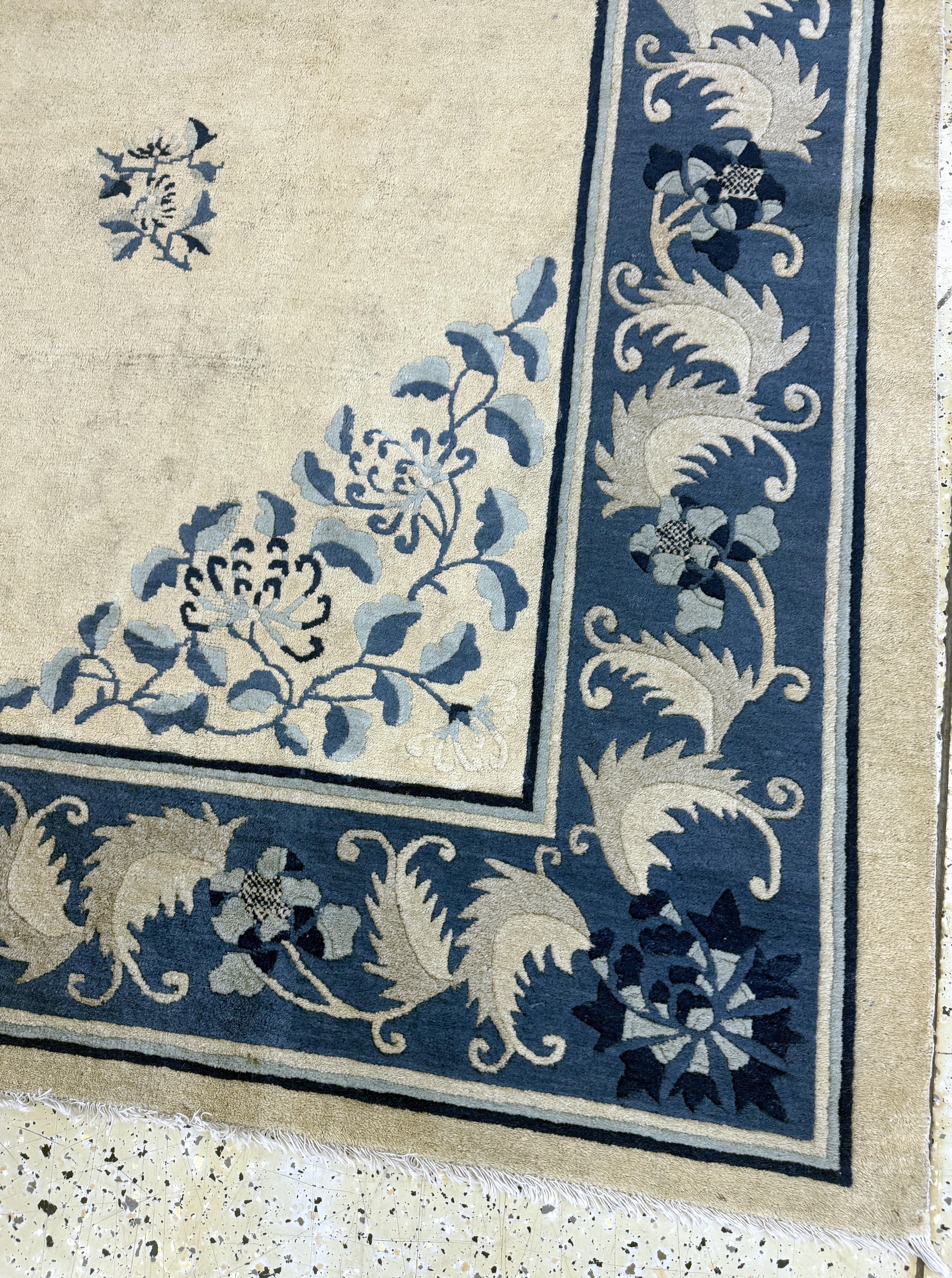 Detail f: Peking antik, China, um 1900, Wolle auf Baumwolle, ca. 340 x 270 cm, gereinigt, EHZ: 3(restauriert)