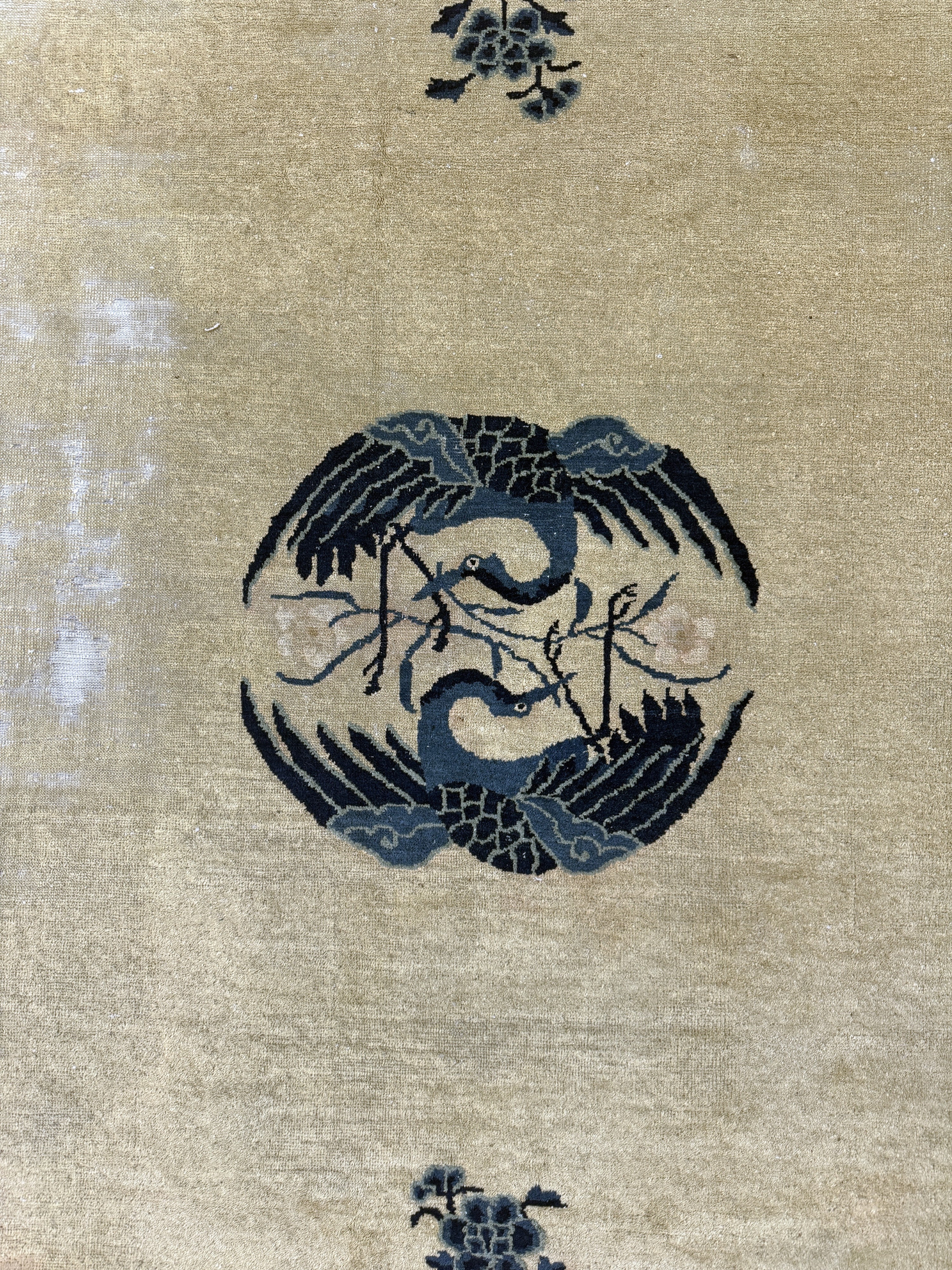 Detail d: Peking antik, China, um 1900, Wolle auf Baumwolle, ca. 340 x 260 cm, gereinigt, EHZ: 4