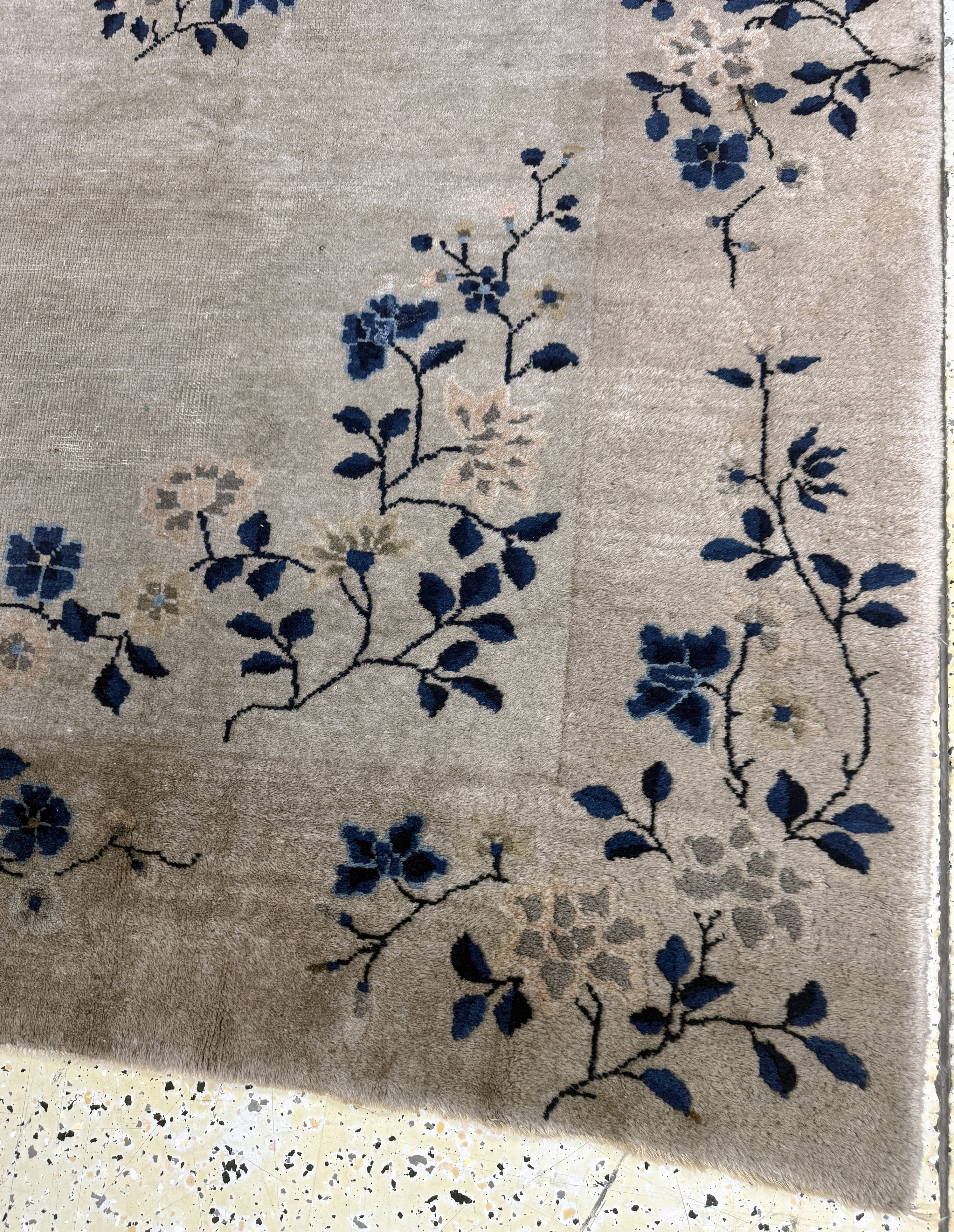 Detail f: Peking antik, China, um 1900, Wolle auf Baumwolle, ca. 292 x 252 cm, EHZ: 4