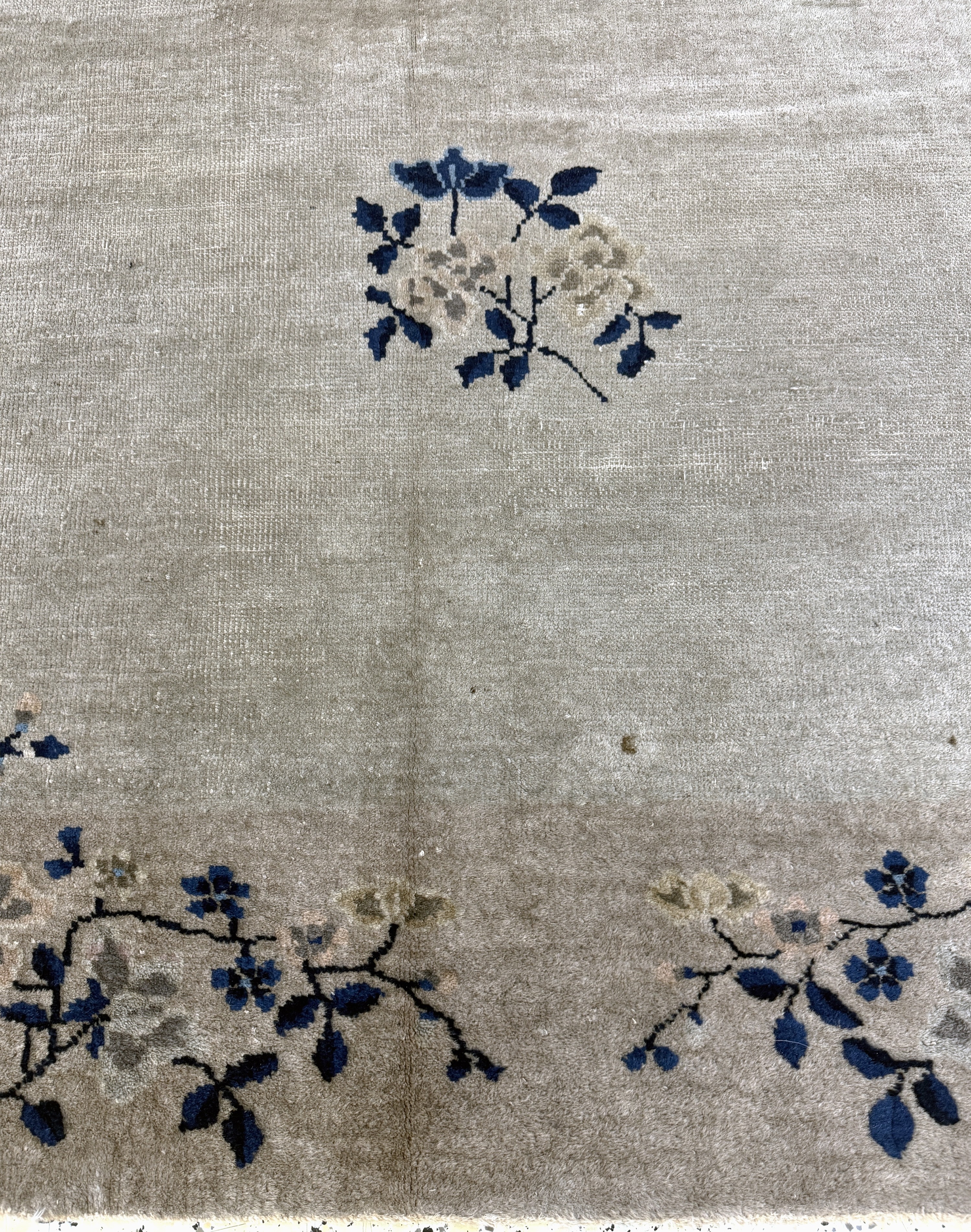 Detail g: Peking antik, China, um 1900, Wolle auf Baumwolle, ca. 292 x 252 cm, EHZ: 4