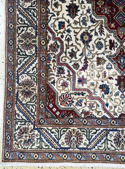 27112210b - Keschan fein alt, Persien, Mitte 20.Jhd, Wolle auf Baumwolle, ca. 210 x 135 cm, EHZ: ...