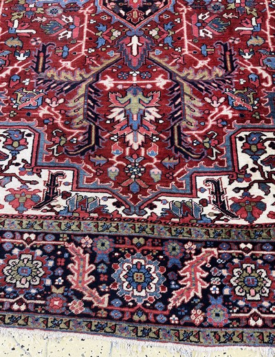 27112215b - Heriz alt, Persien, Anfang 20.Jhd, Wolle auf Baumwolle, ca. 330 x 240 cm, EHZ: 2, ...