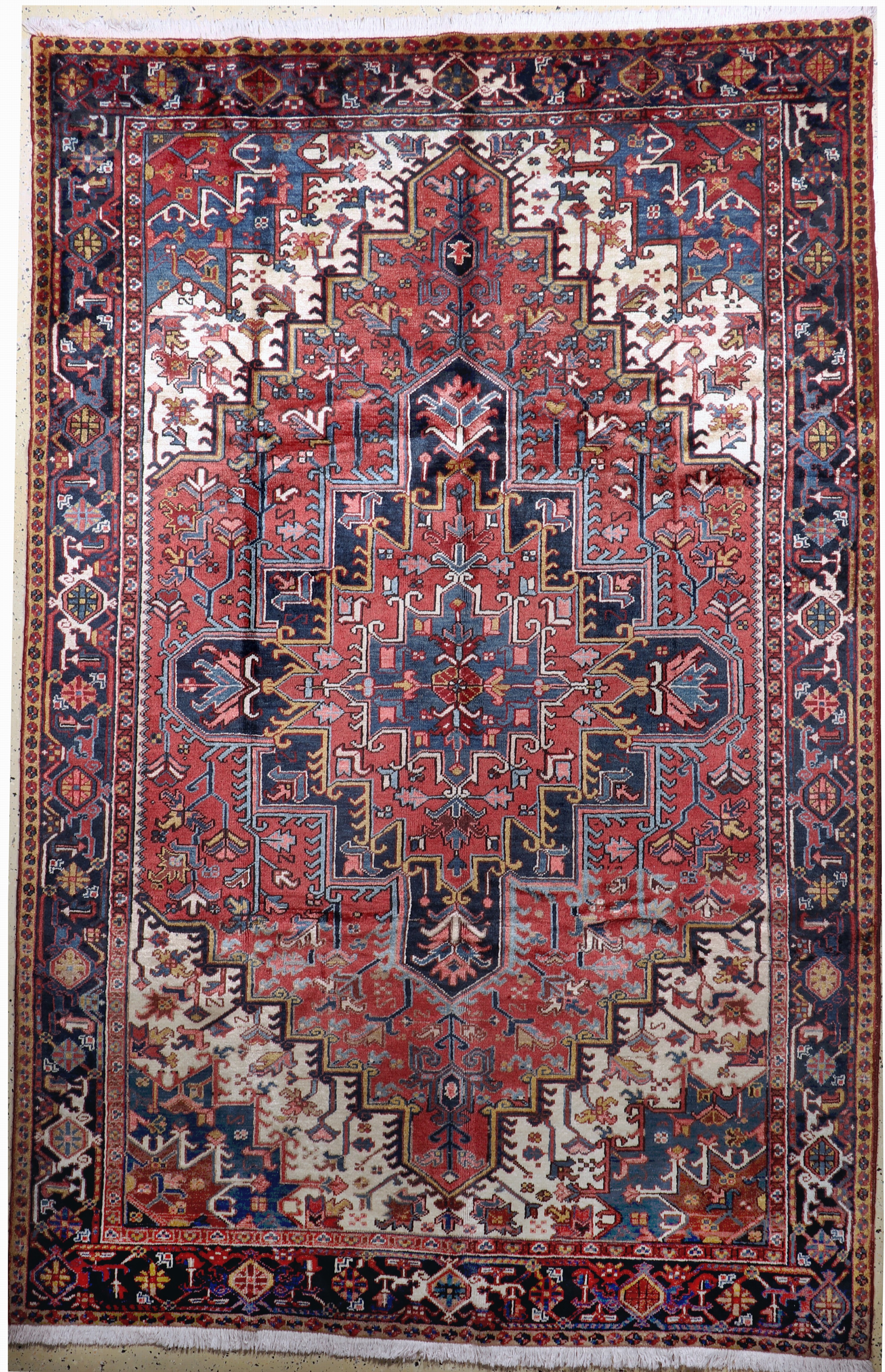 Image 27112410 - Heriz alt, Persien, ca. 50 Jahre, Wolle aufBaumwolle, ca. 316 x 210 cm Schätzpreis: ...
