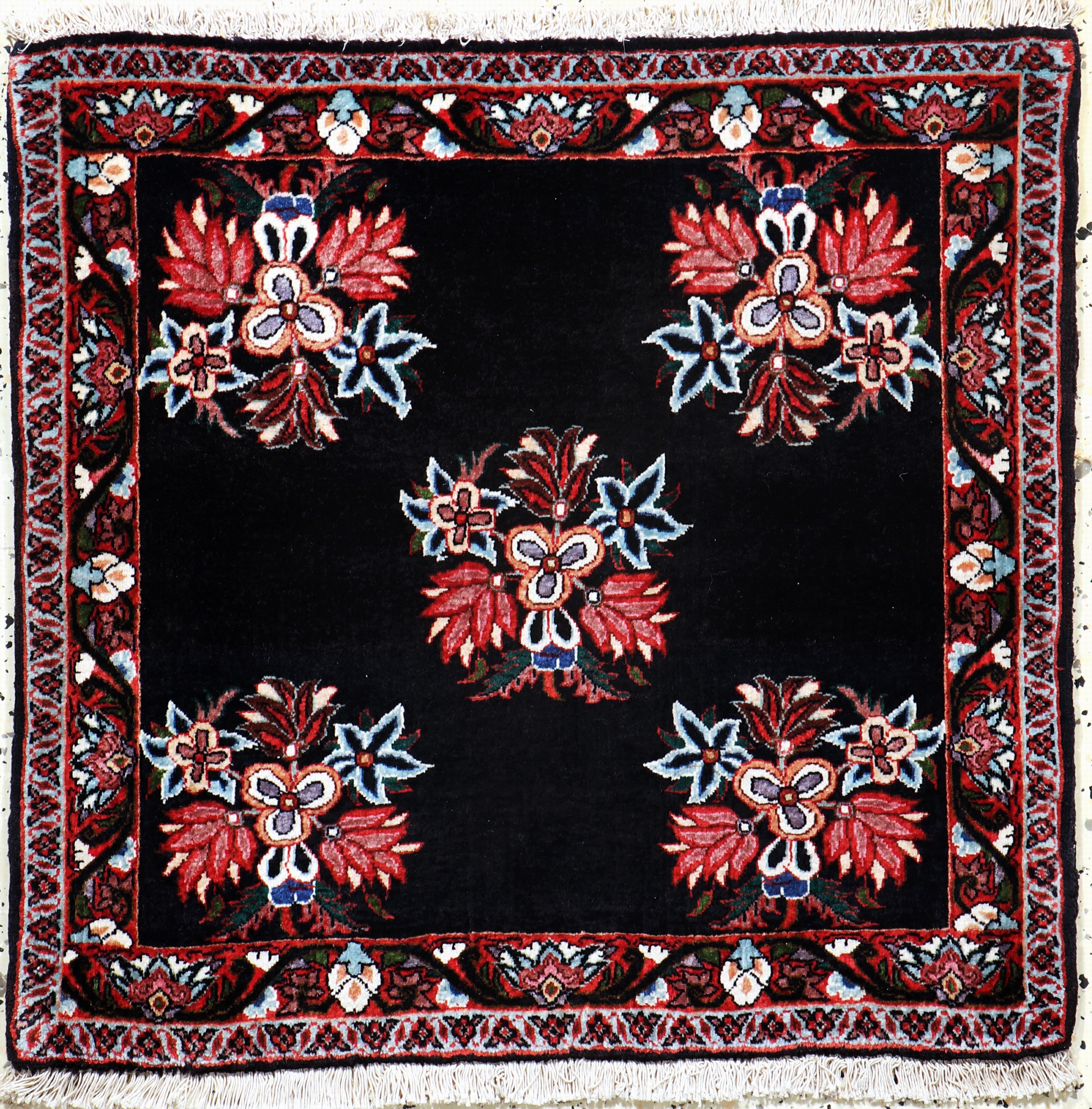 Image 27112420 - Bidjar fein, Persien, Neuwertig, Korkwolle,ca. 70 x 70 cm Schätzpreis: 450, - EUR