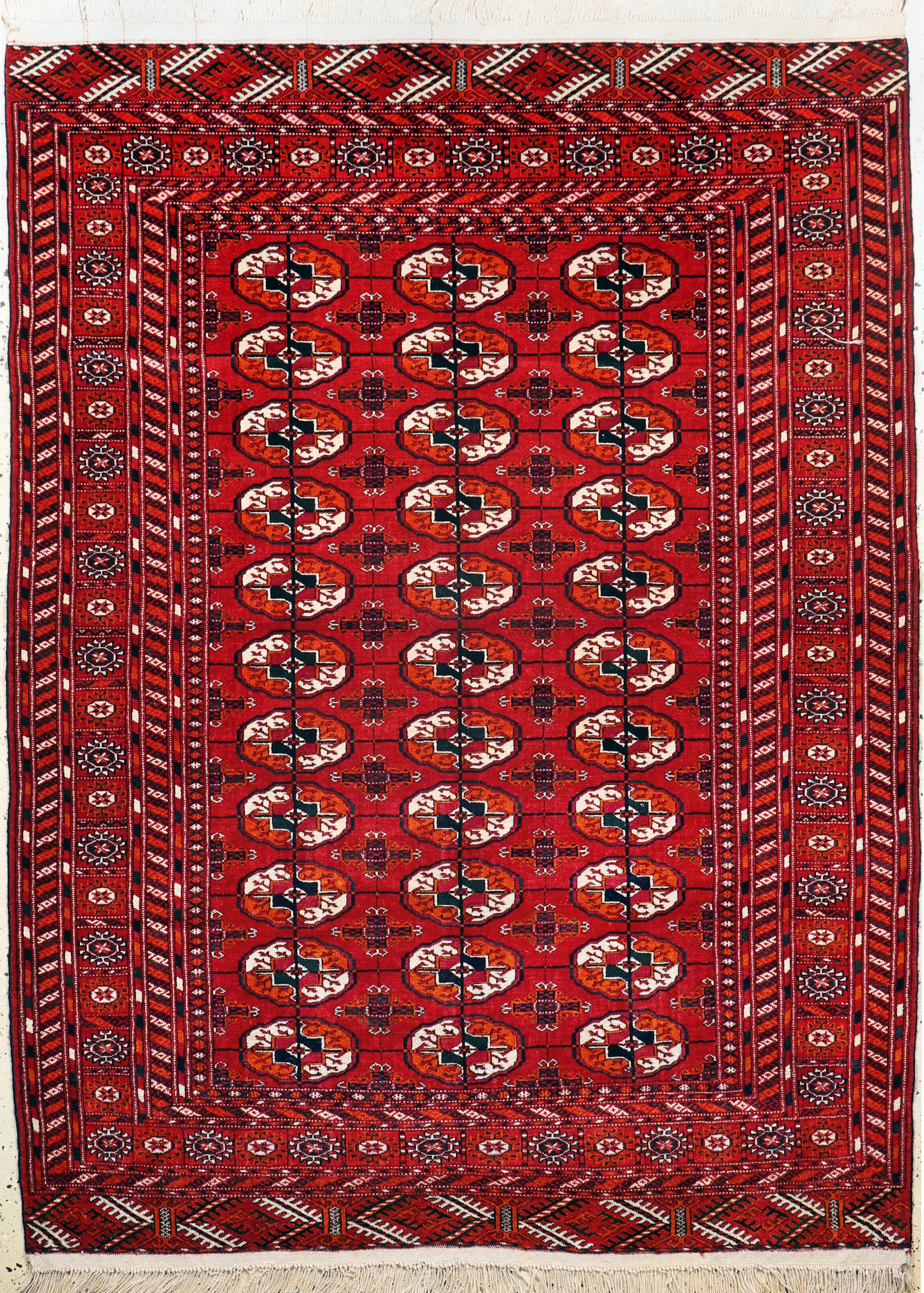 Image 27112428 - Buchara fein, Rußland, Neuwertig, Wolle aufWolle, ca. 190 x 138 cm Schätzpreis: 1250, ...