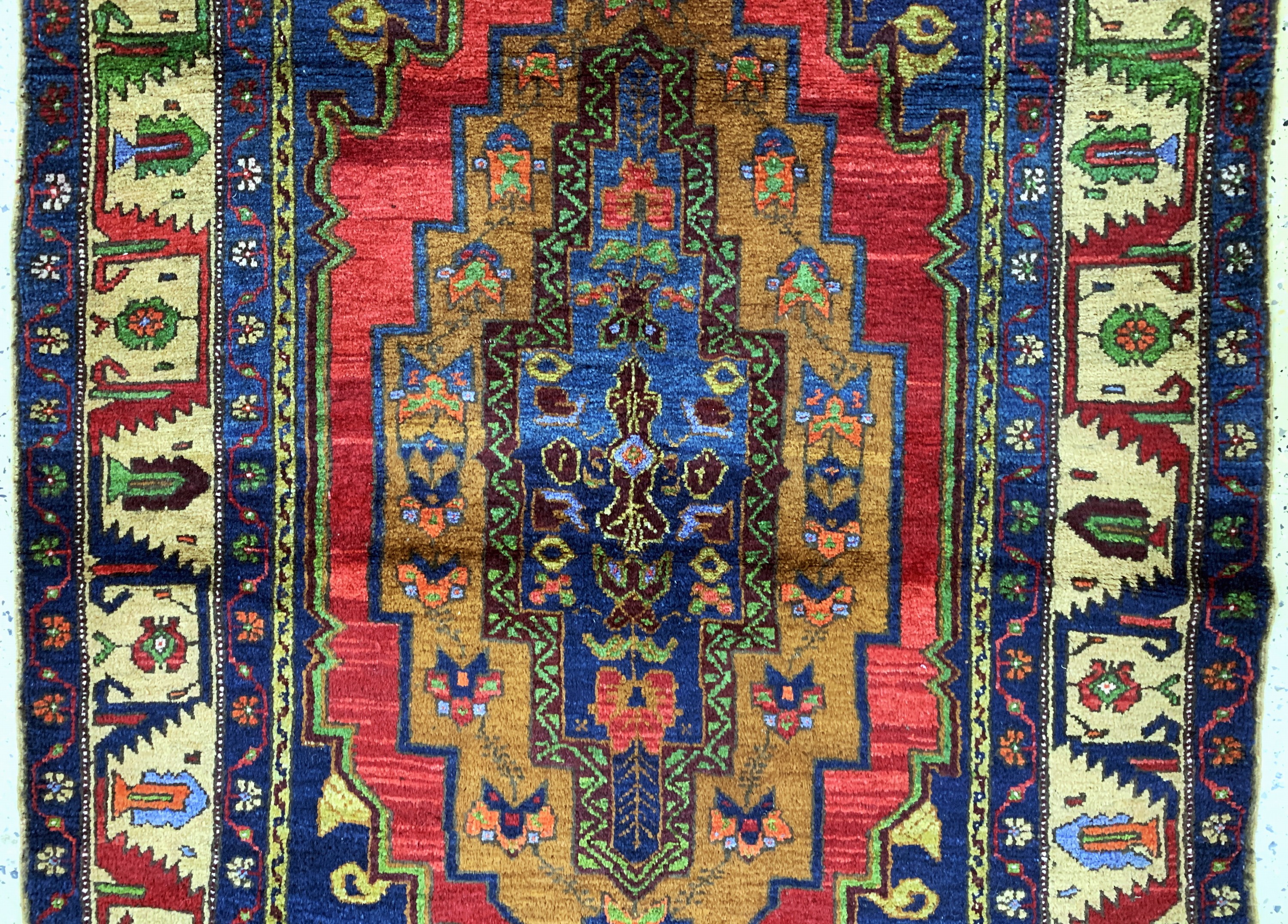 Detail b: Taspinar alt, Türkei, Mitte 20.Jhd, Wolle auf Wolle, ca. 235 x 125 cm, EHZ: 2