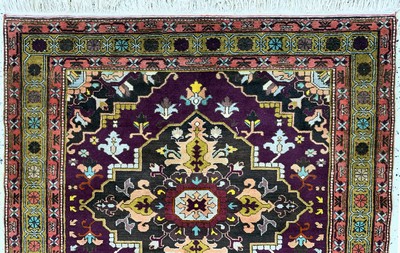 27112429c - Eriwan alt, Rußland, Mitte 20.Jhd, Wolle auf Baumwolle, ca. 230 x 140 cm, EHZ: 2 ...