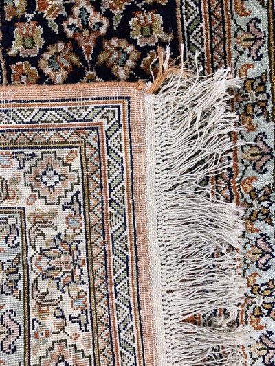 27112450e - Kaschmir Seide, Indien, Ende 20.Jhd, Seide auf Baumwolle, ca. 300 x 77 cm, ...